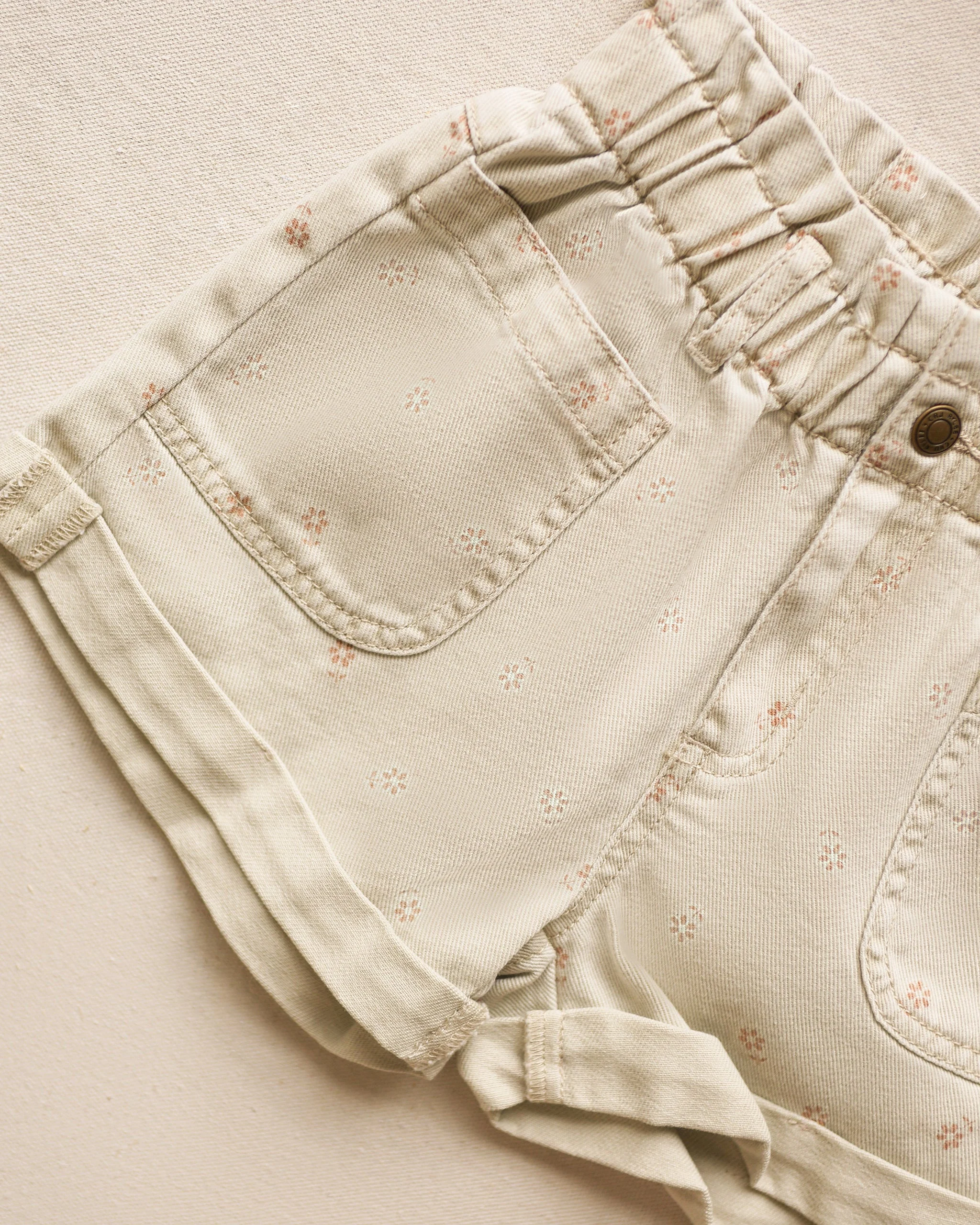 Alba Shorts || Ditsy - Image 3