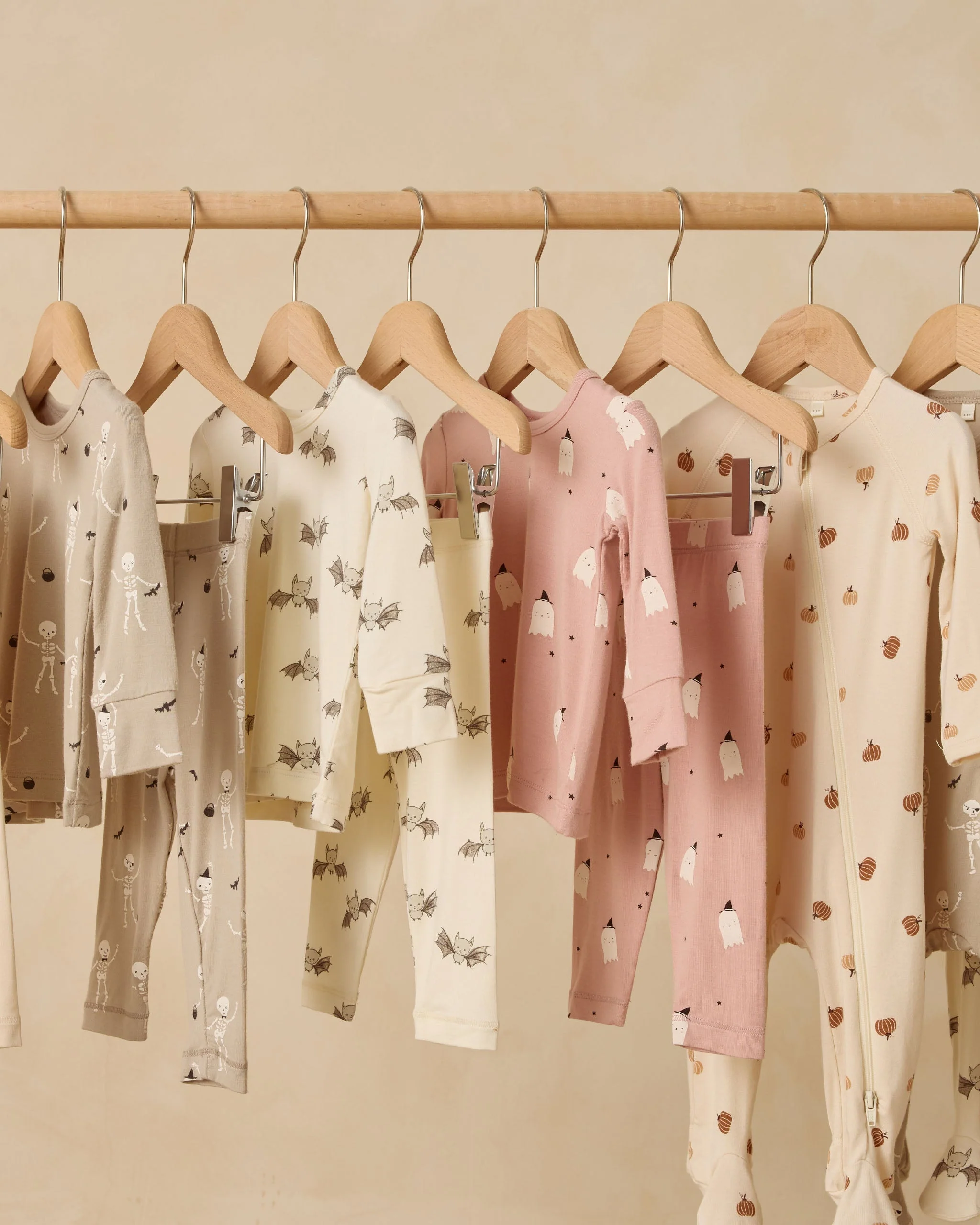 - Bamboo Pajama Set || Bats - - Image 3