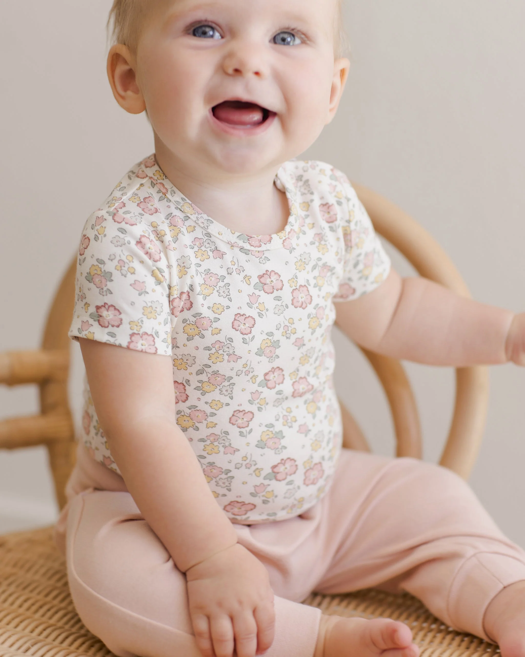 -Bamboo Short Sleeve Bodysuit || Bloom- - Image 2
