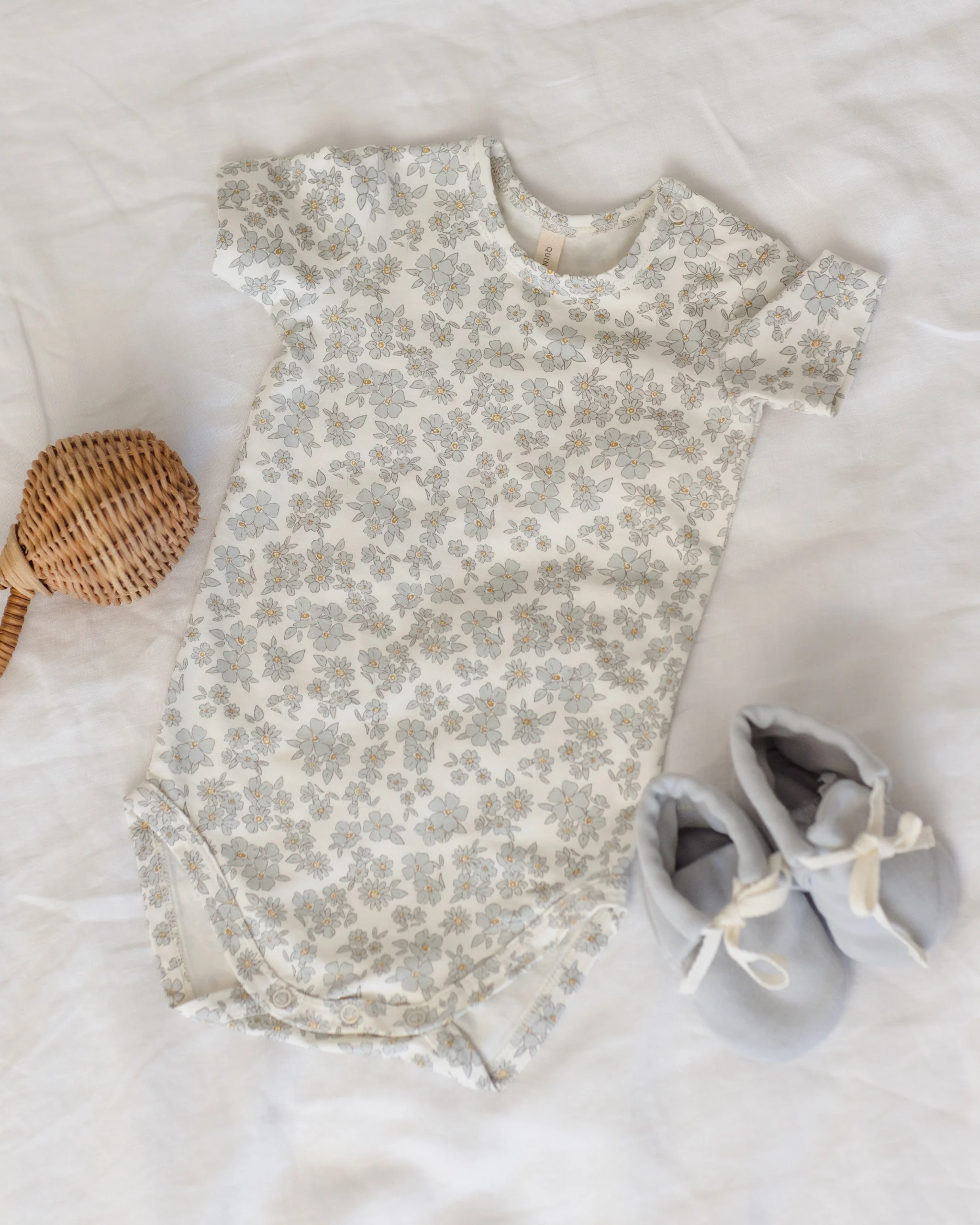 Bamboo Short Sleeve Bodysuit Blue Floral - Image 3