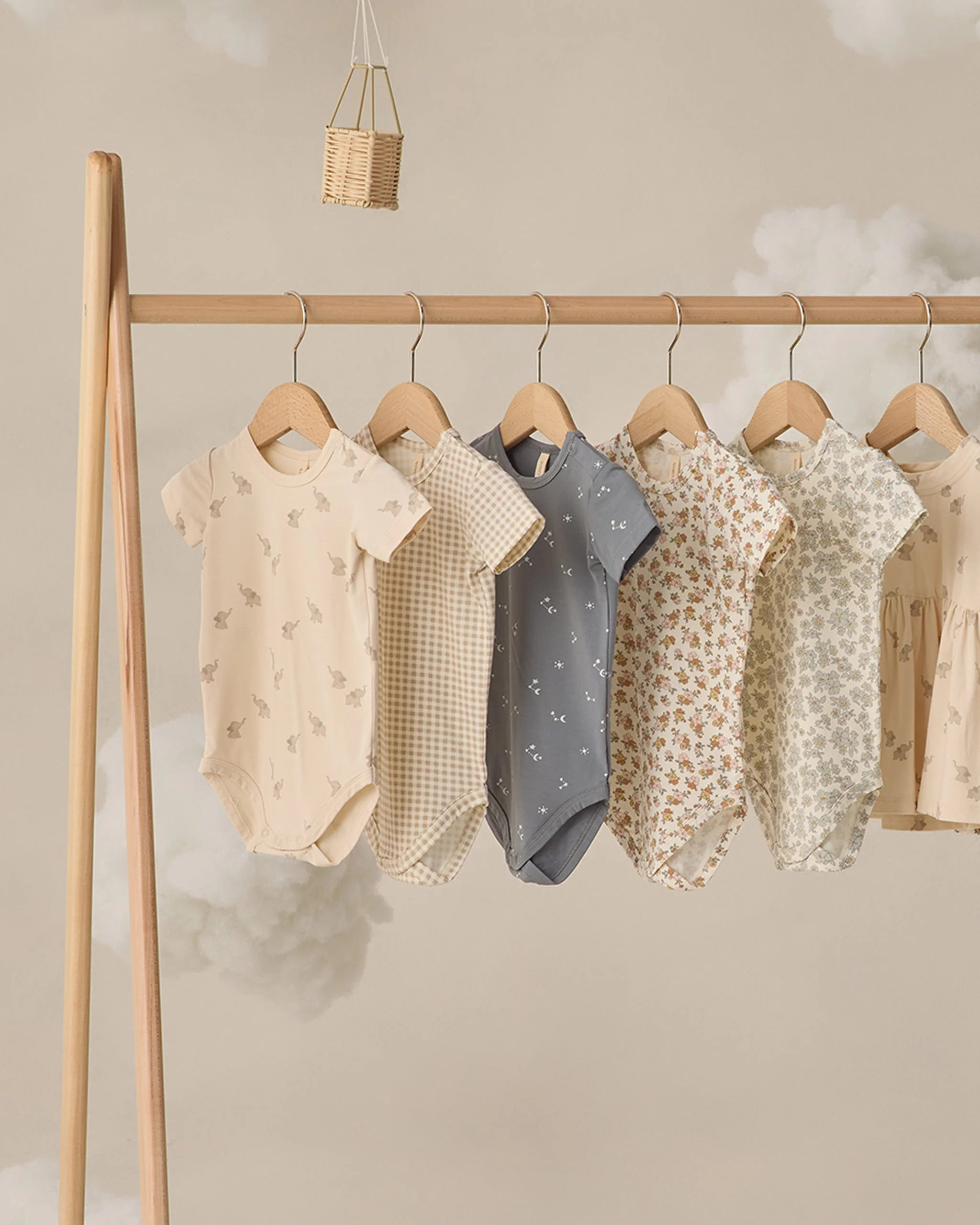 Bamboo Short Sleeve Bodysuit Elephants - Image 3