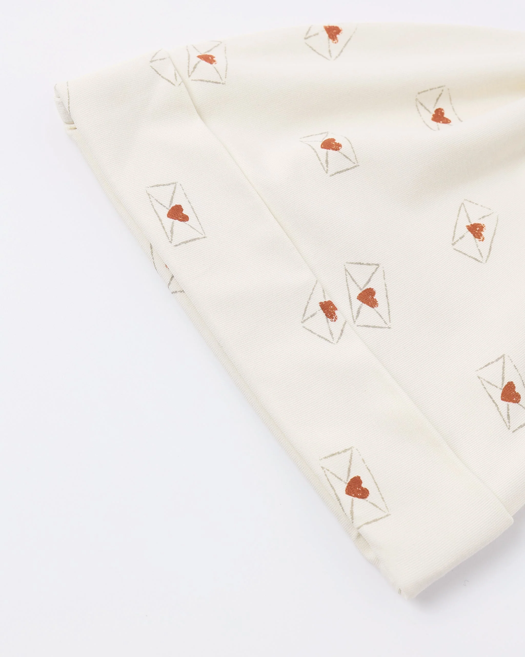 Bamboo Swaddle + Knotted Hat Valentine - Image 3