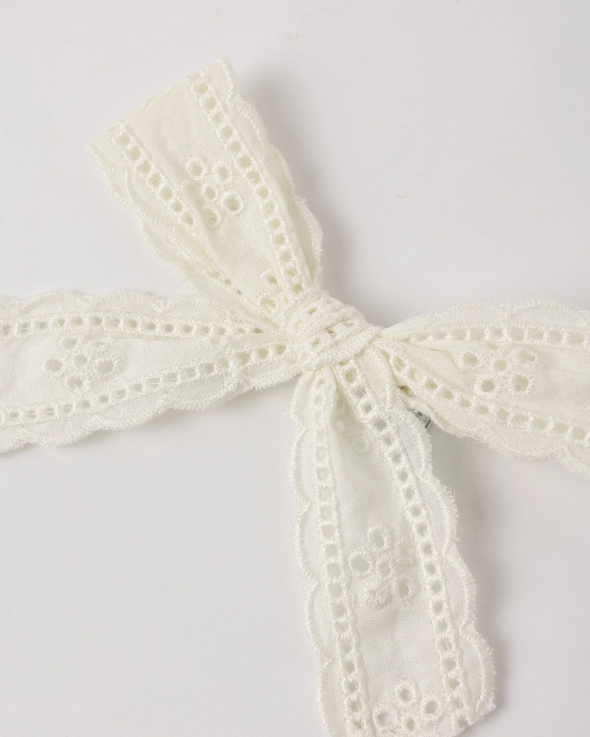 Bow Ivory - Image 6