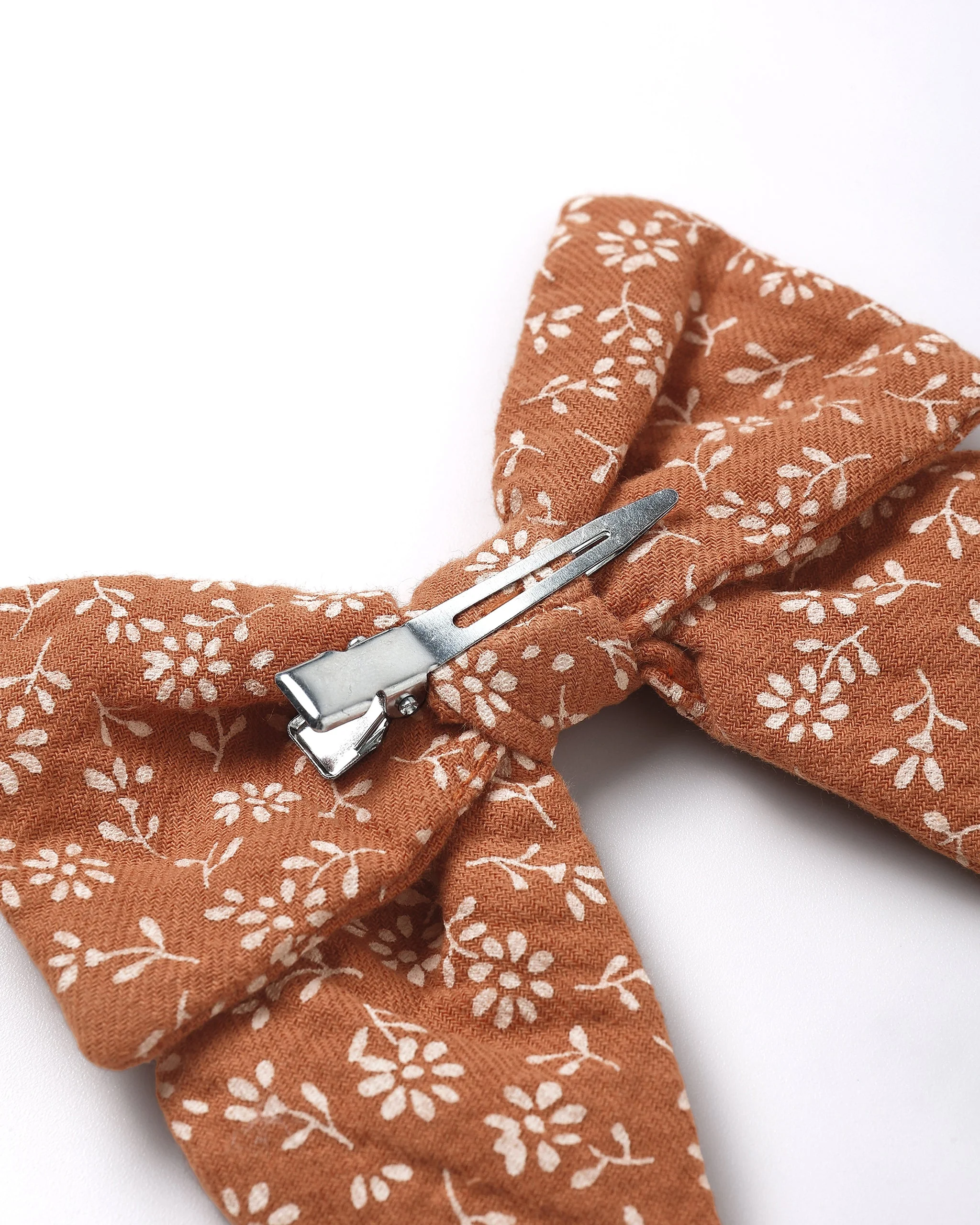 Bow Poppy Floral - Image 3