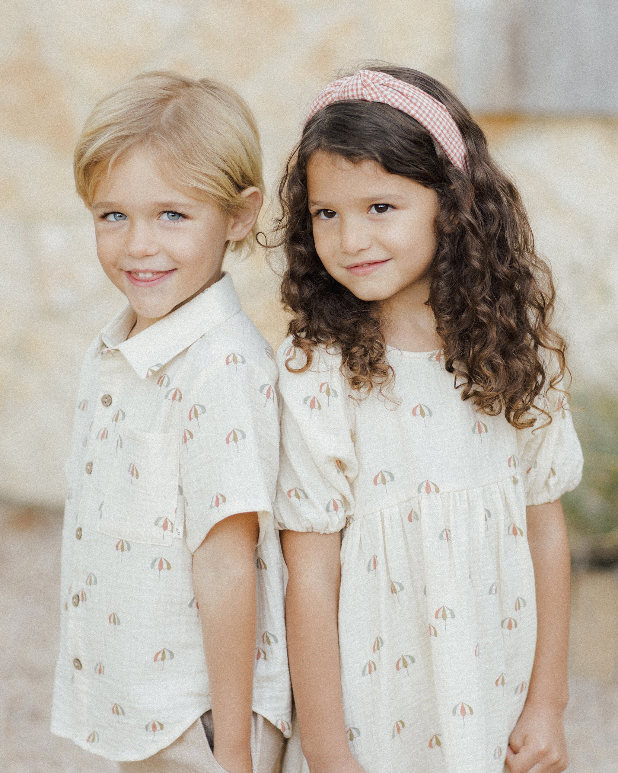 Collared Short Sleeve Shirt || Umbrellas - Image 5