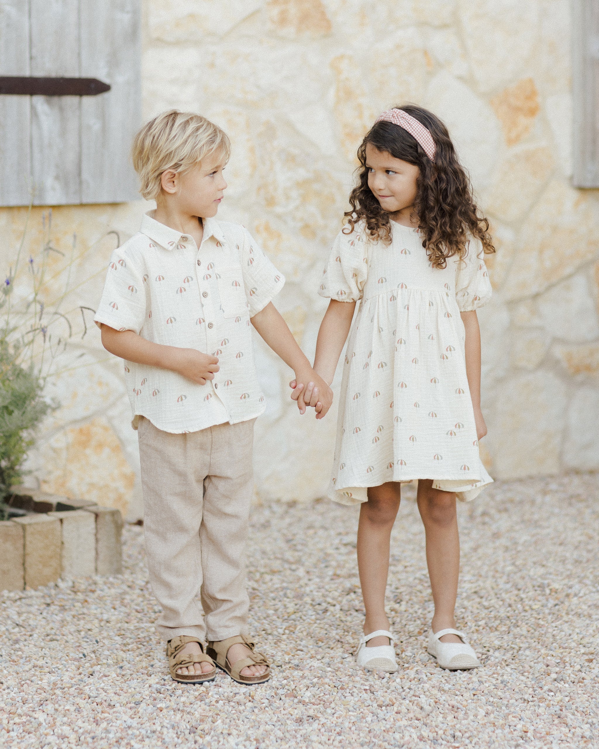 Collared Short Sleeve Shirt || Umbrellas - Image 7