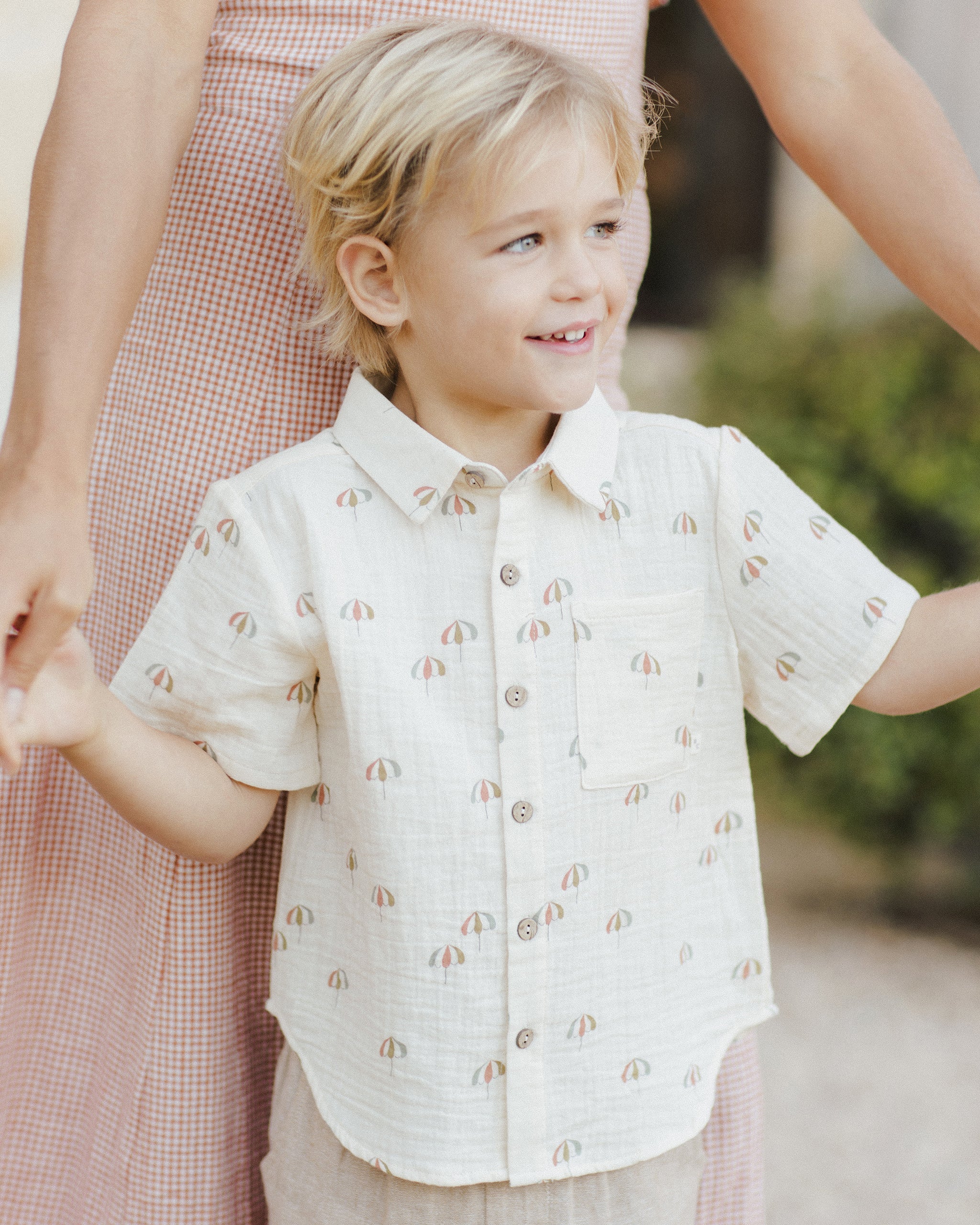 Collared Short Sleeve Shirt || Umbrellas - Image 8