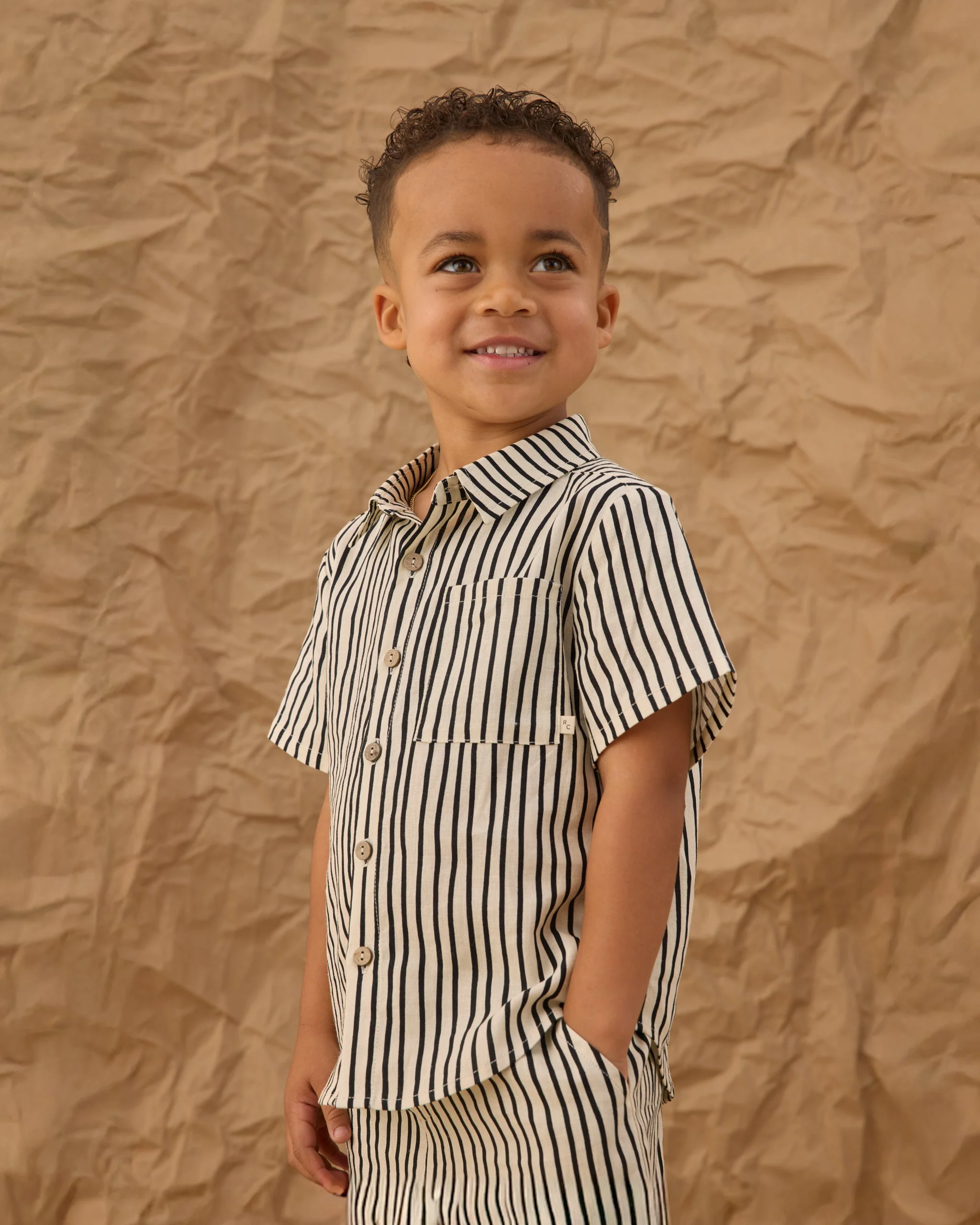 Collared Short Sleeve Shirt Wavy Stripe - Image 2