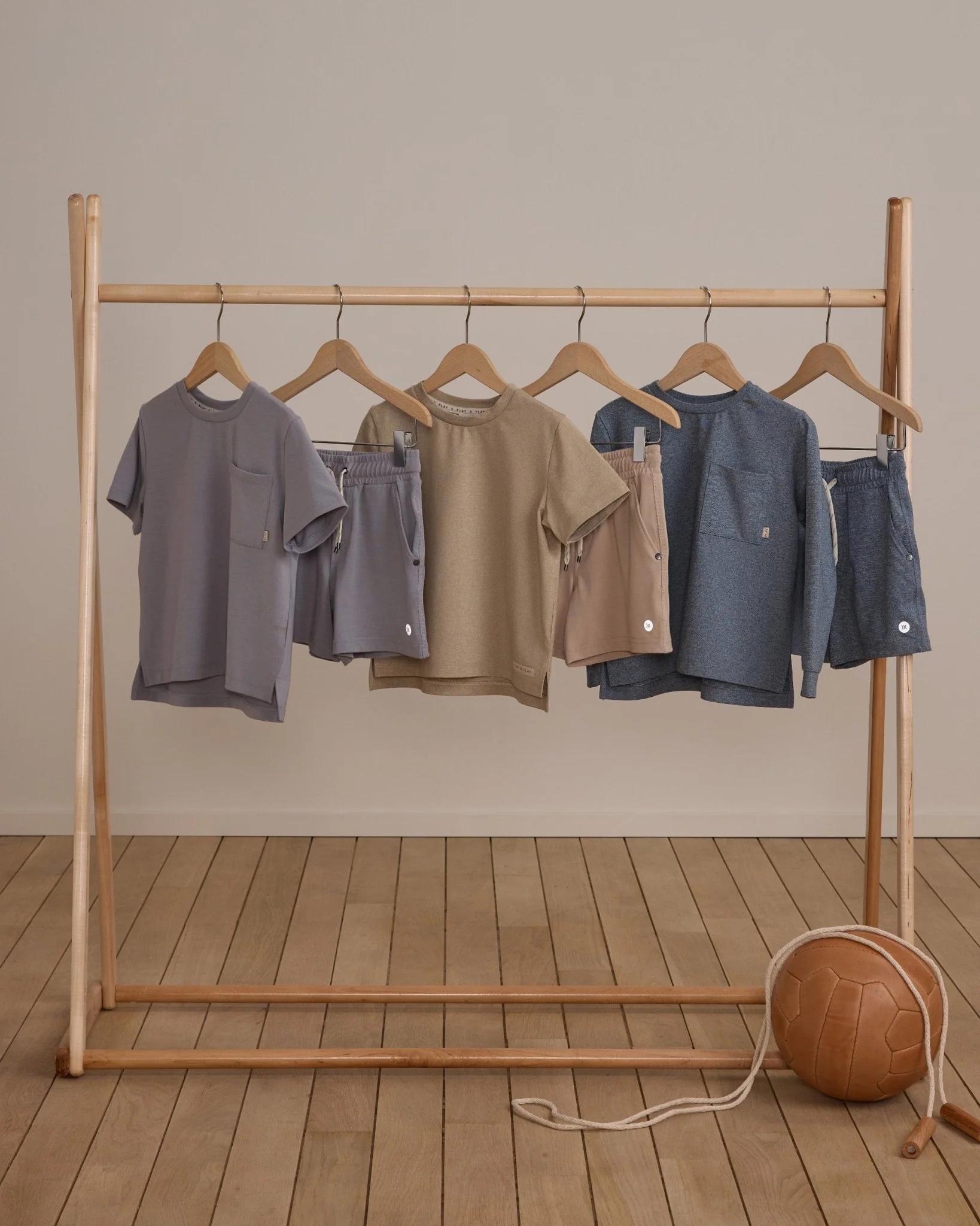 Cove Essential Pocket Tee | Dusty Blue - Image 3