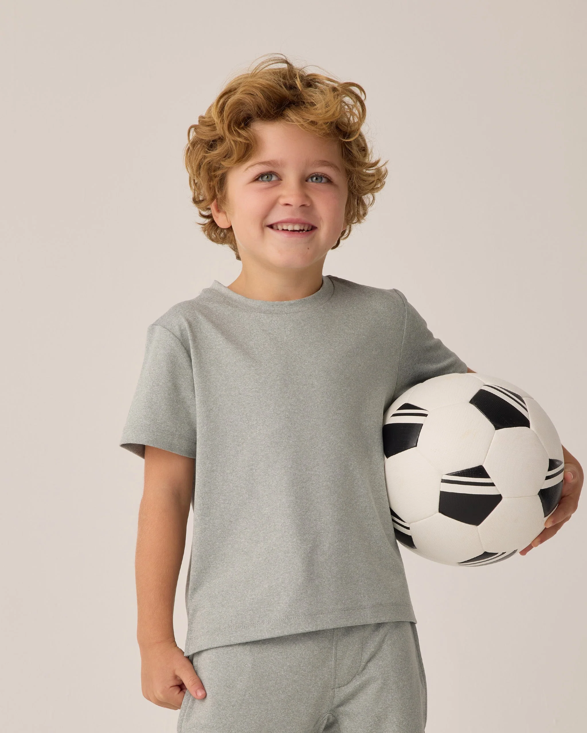 Cove Essential Tee || Heathered Eucalyptus - Image 2