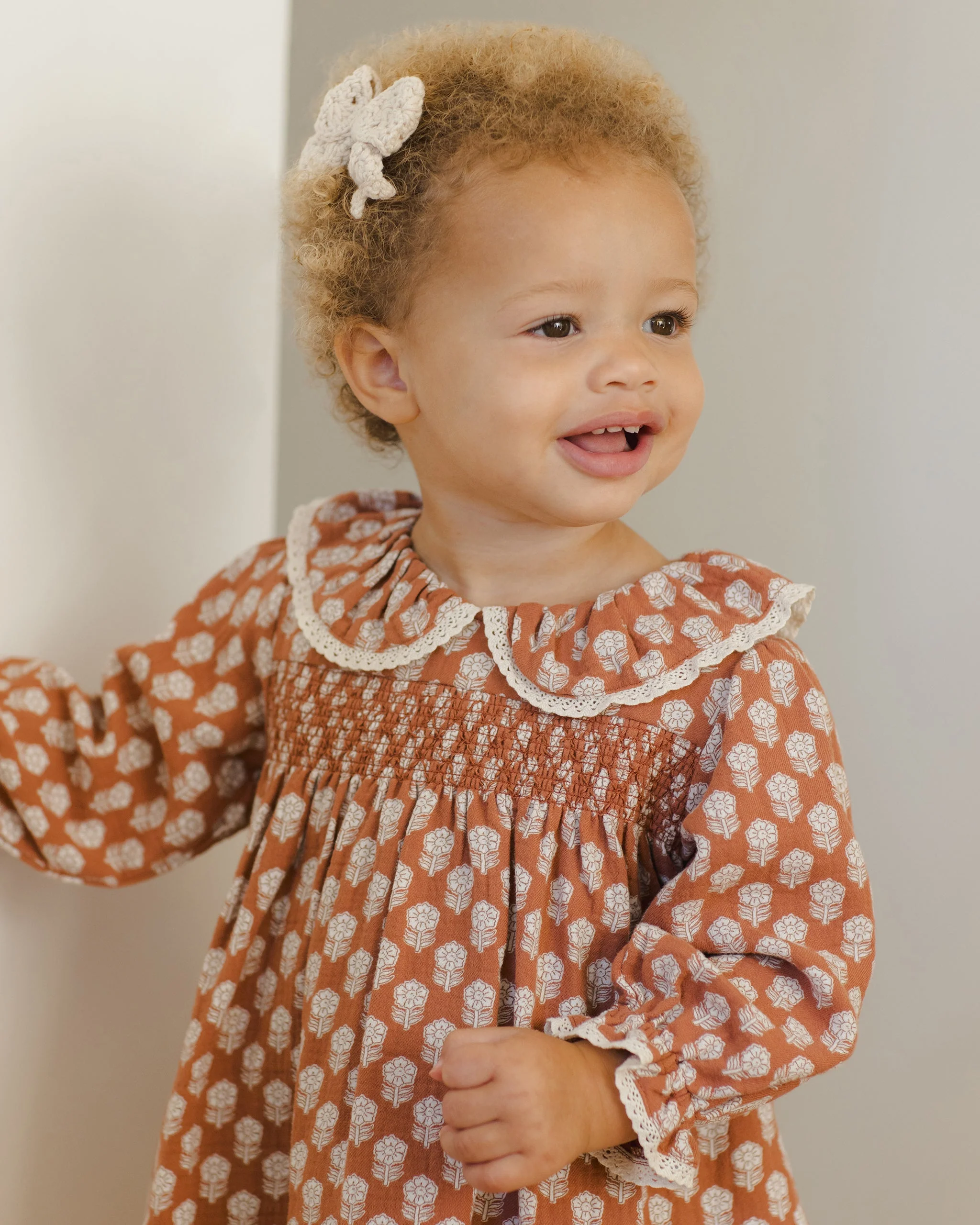 Crochet Bow || Natural - Image 4