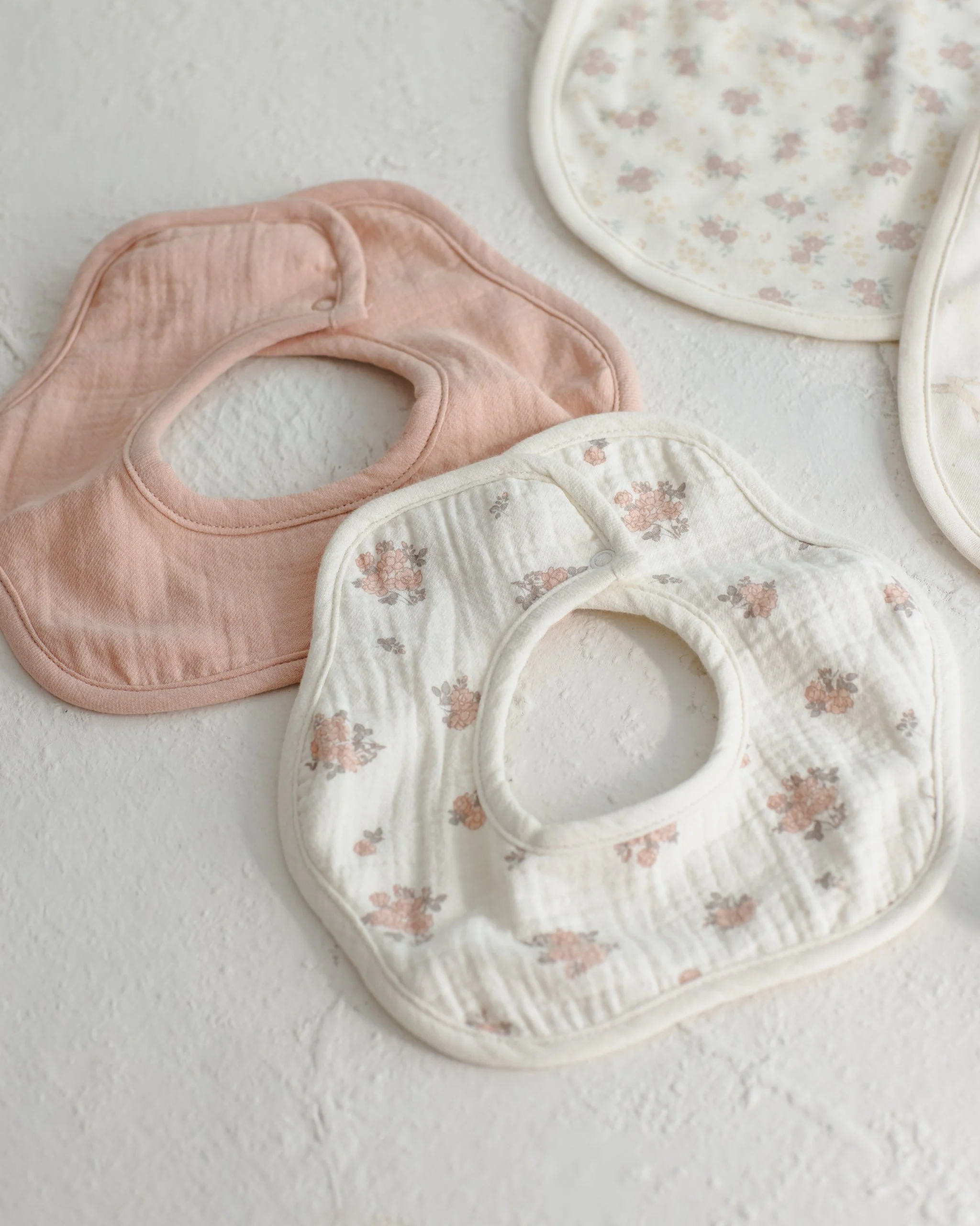 Flower Bib Pack Garden Rose, Melon - Image 2