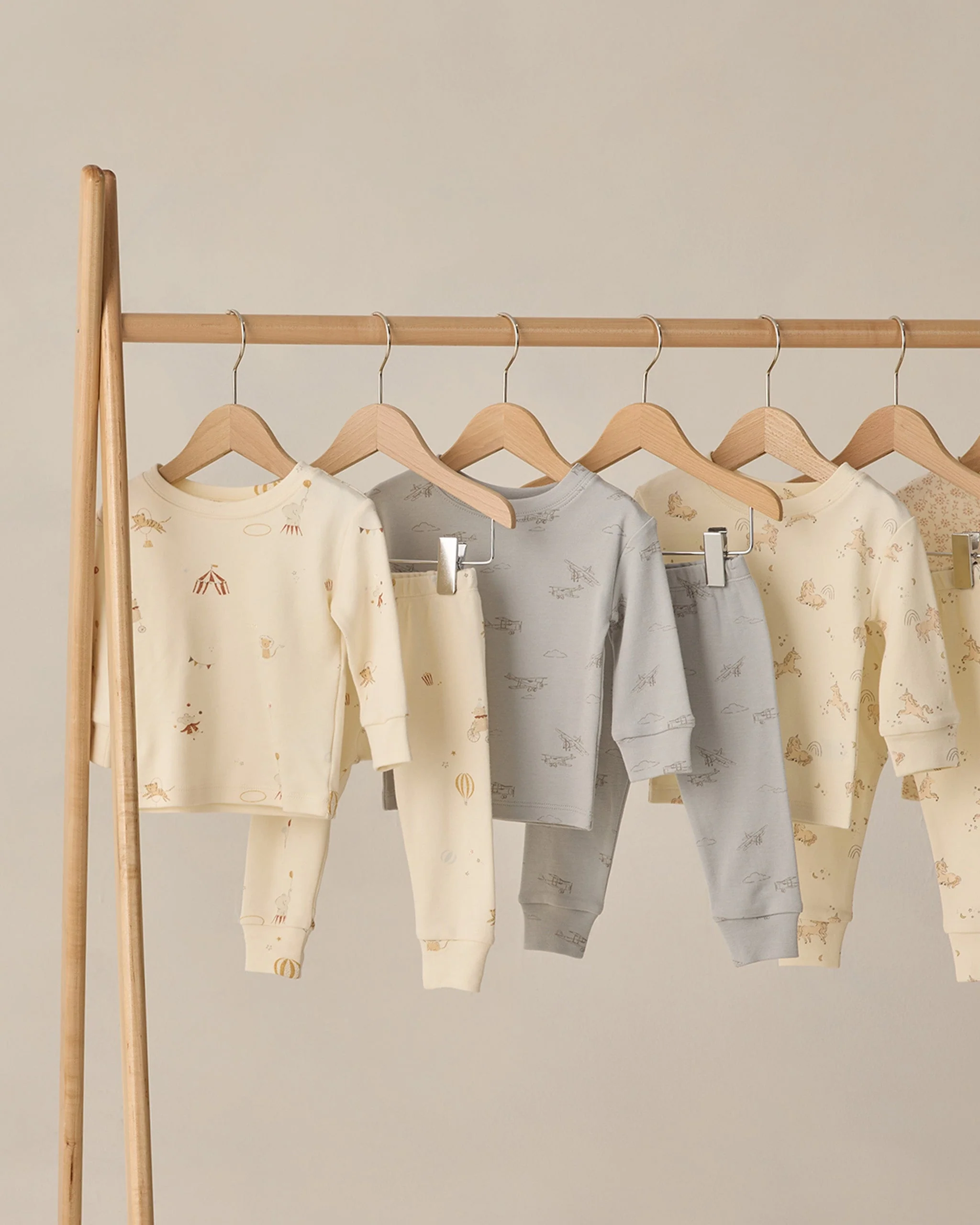 Jersey Pajama Set Airplane - Image 6