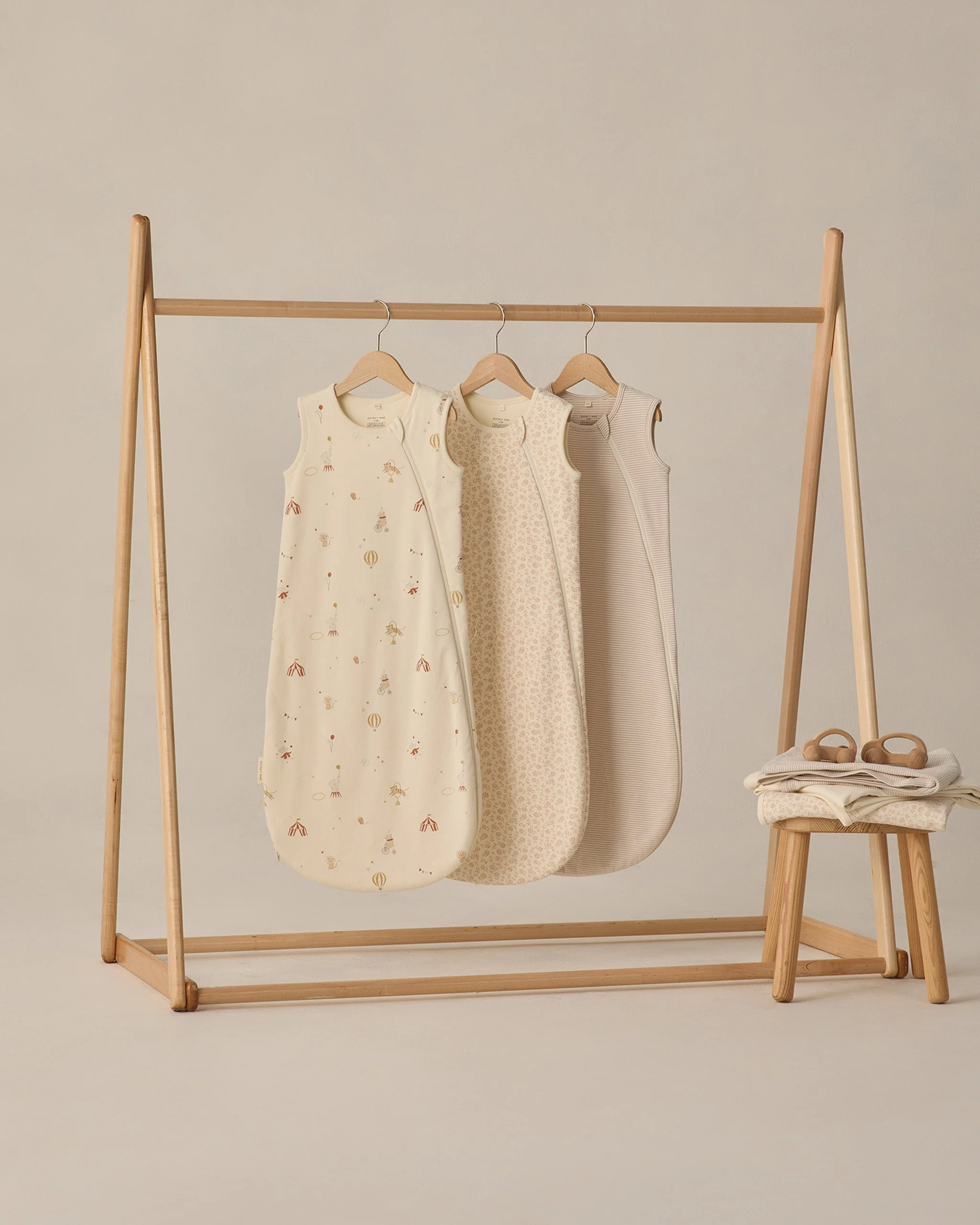 Jersey Sleep Bag Ditsy - Image 4