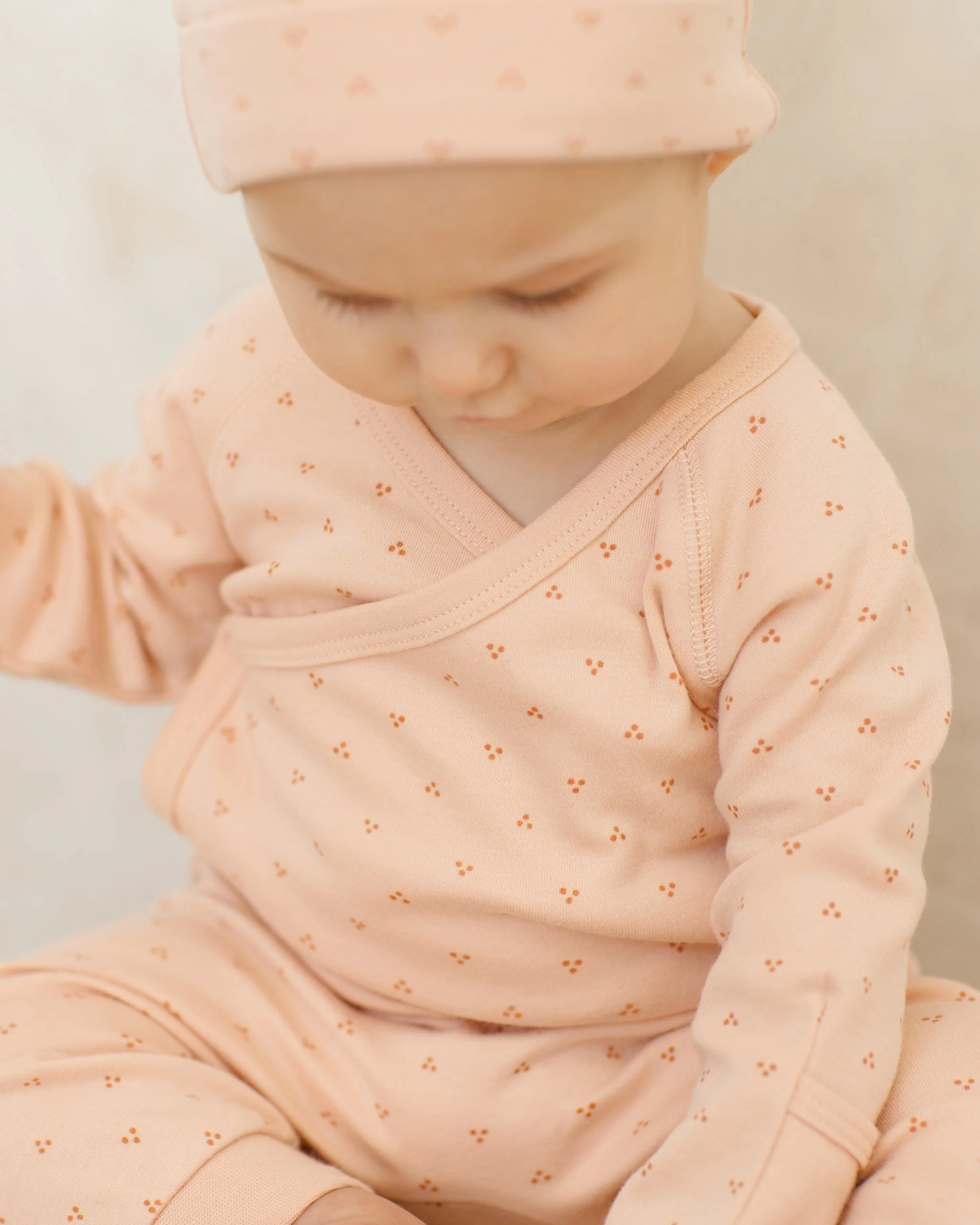 Knotted Baby Hat || Dotty - Image 4