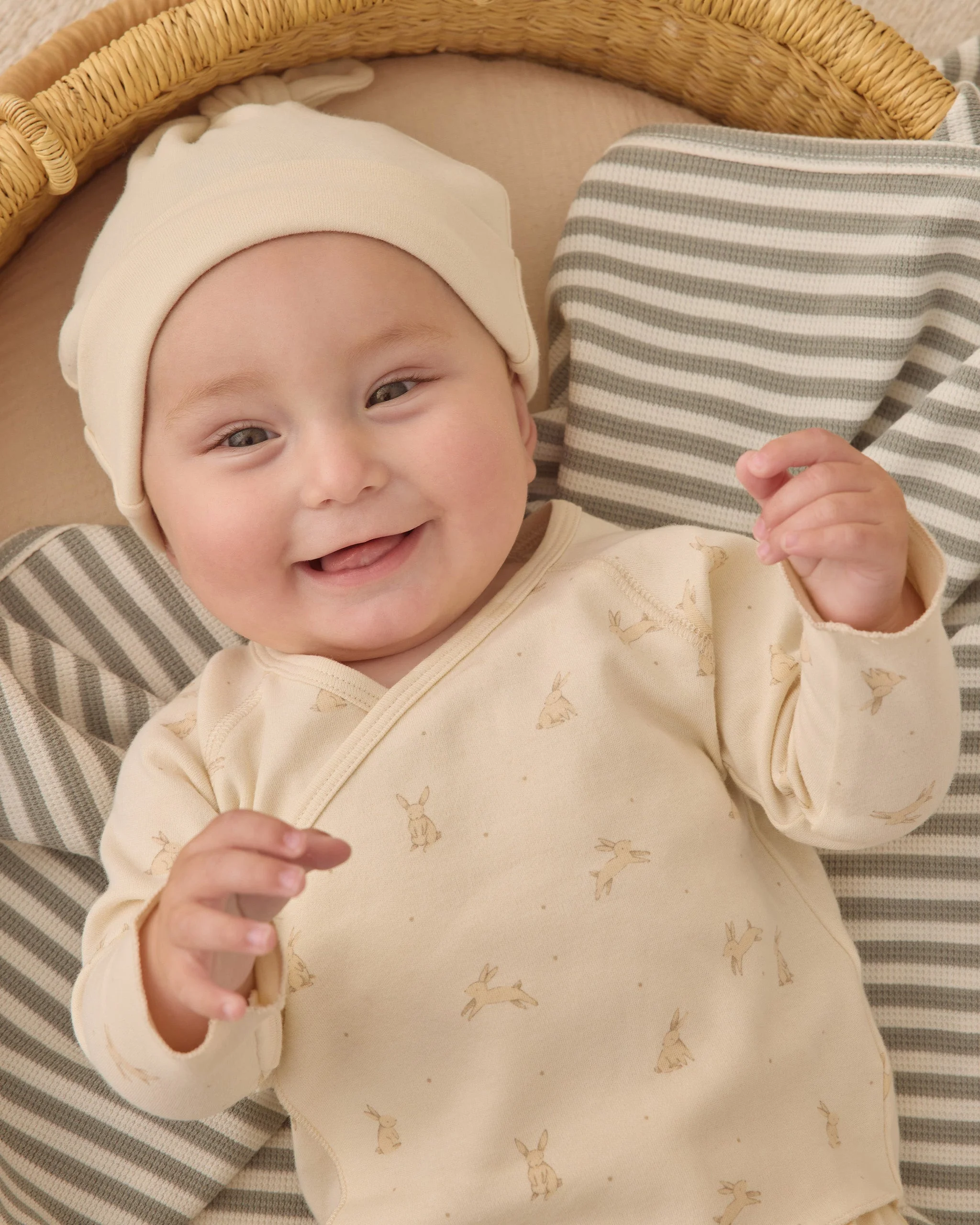 Knotted Baby Hat Natural - Image 2