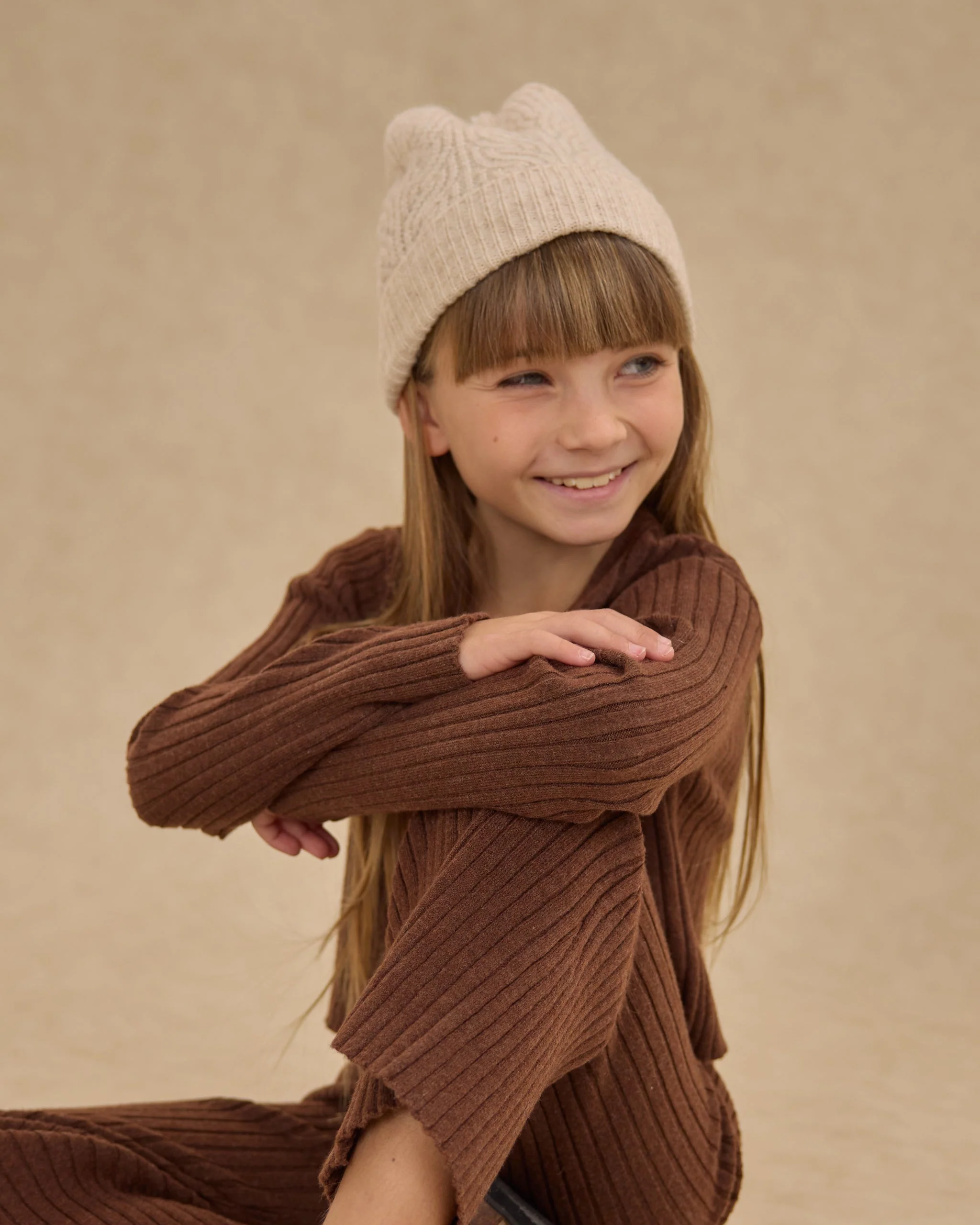Long Sleeve Knit Button Top || Brown - Image 3