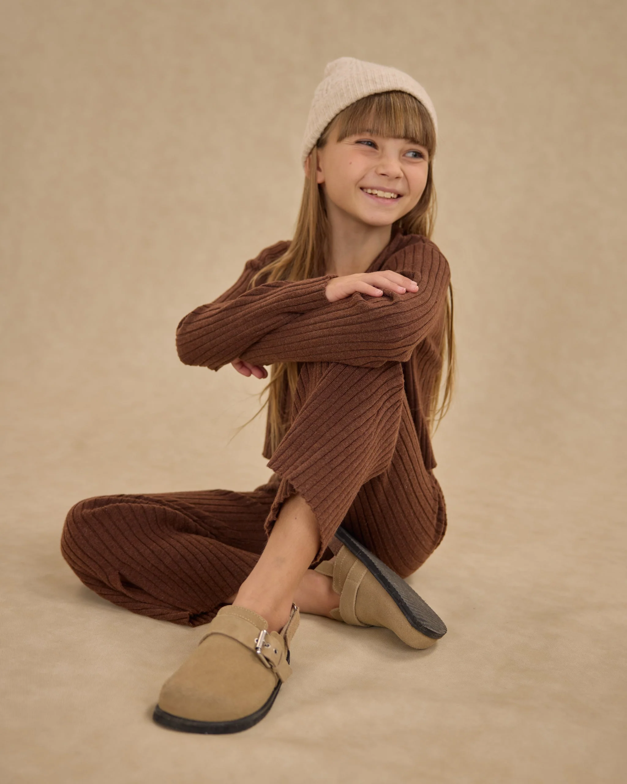 Long Sleeve Knit Button Top || Brown - Image 6