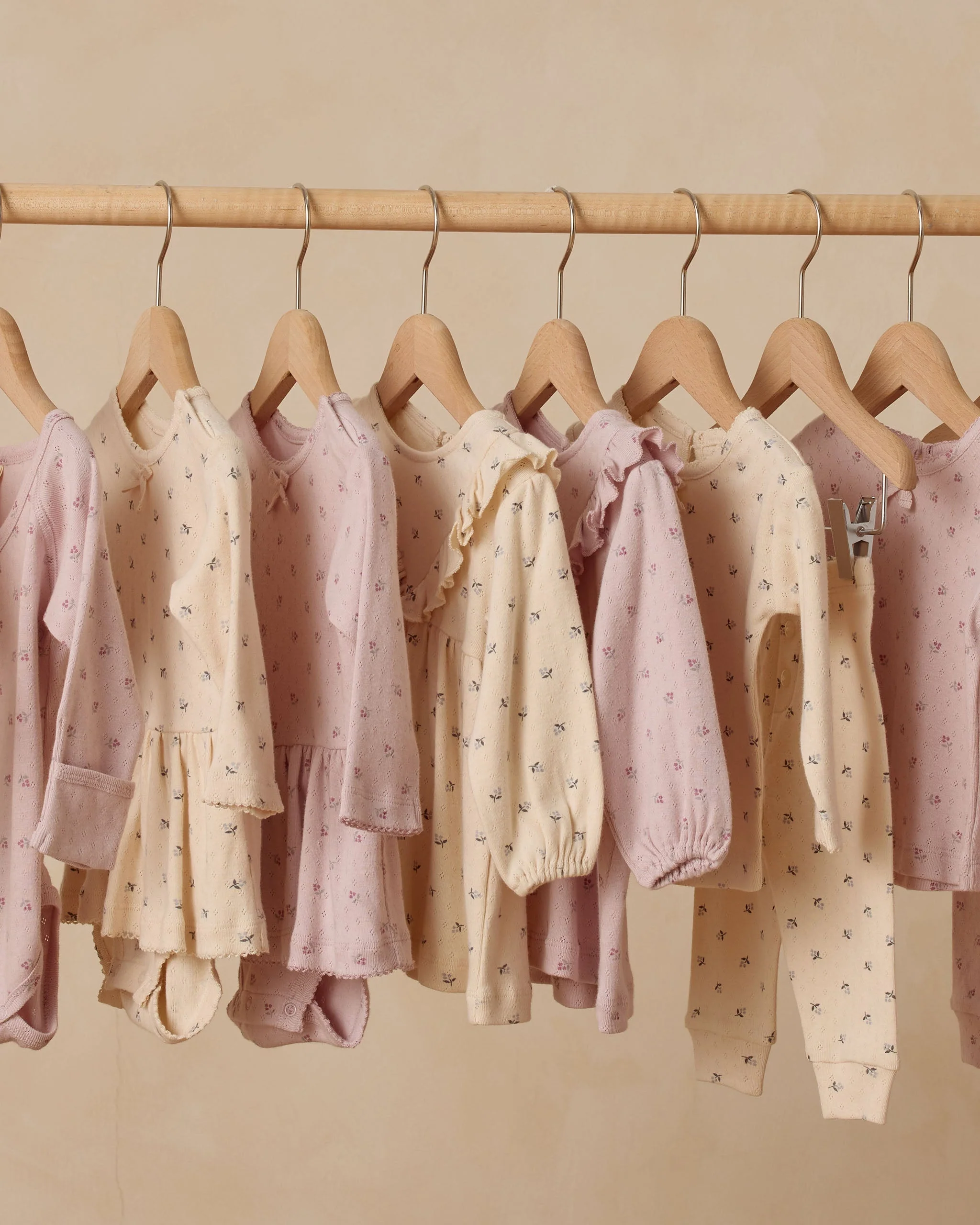 Long Sleeve Ruffle V Dress || Lilac Ditsy - Image 5