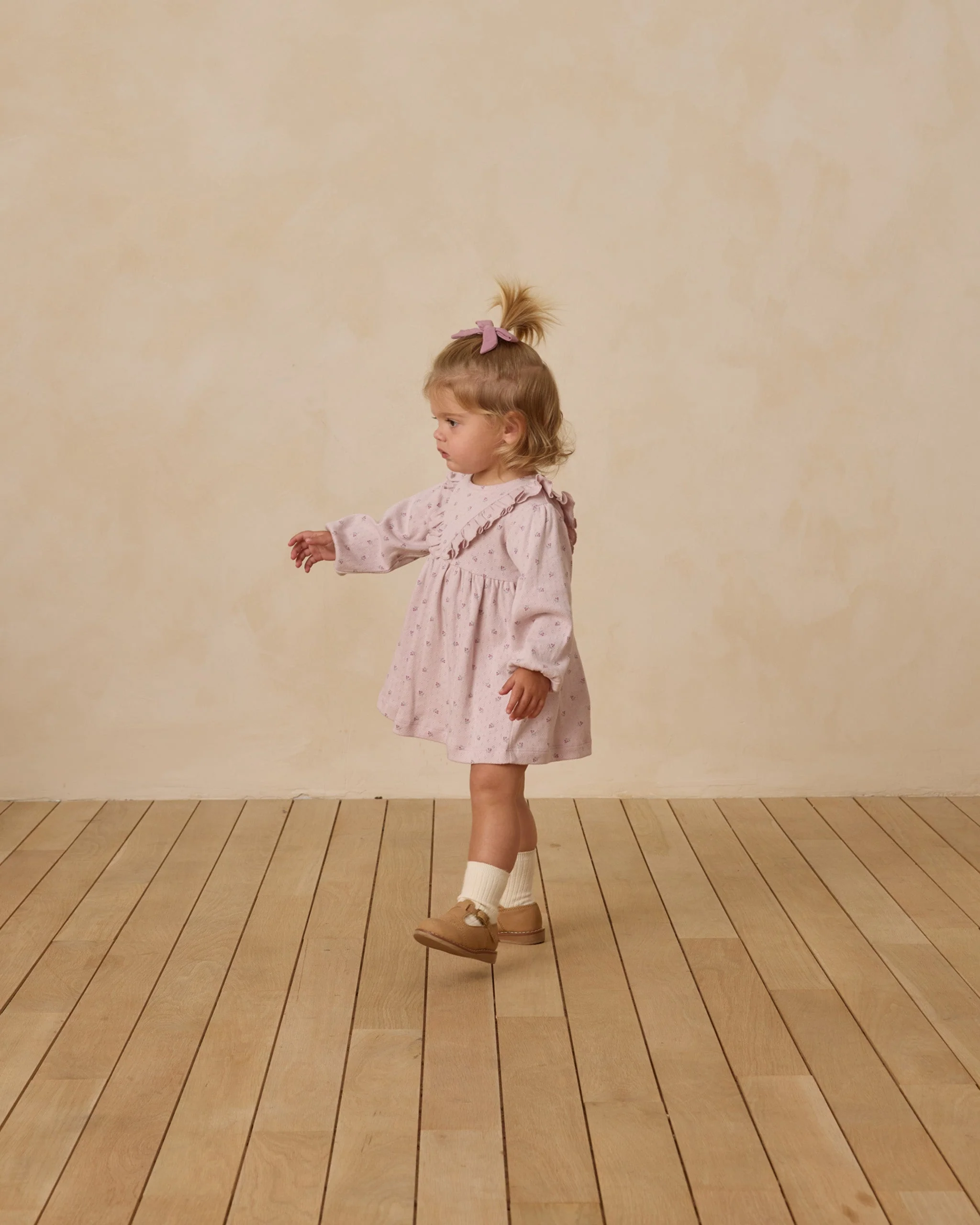 Long Sleeve Ruffle V Dress || Lilac Ditsy - Image 6