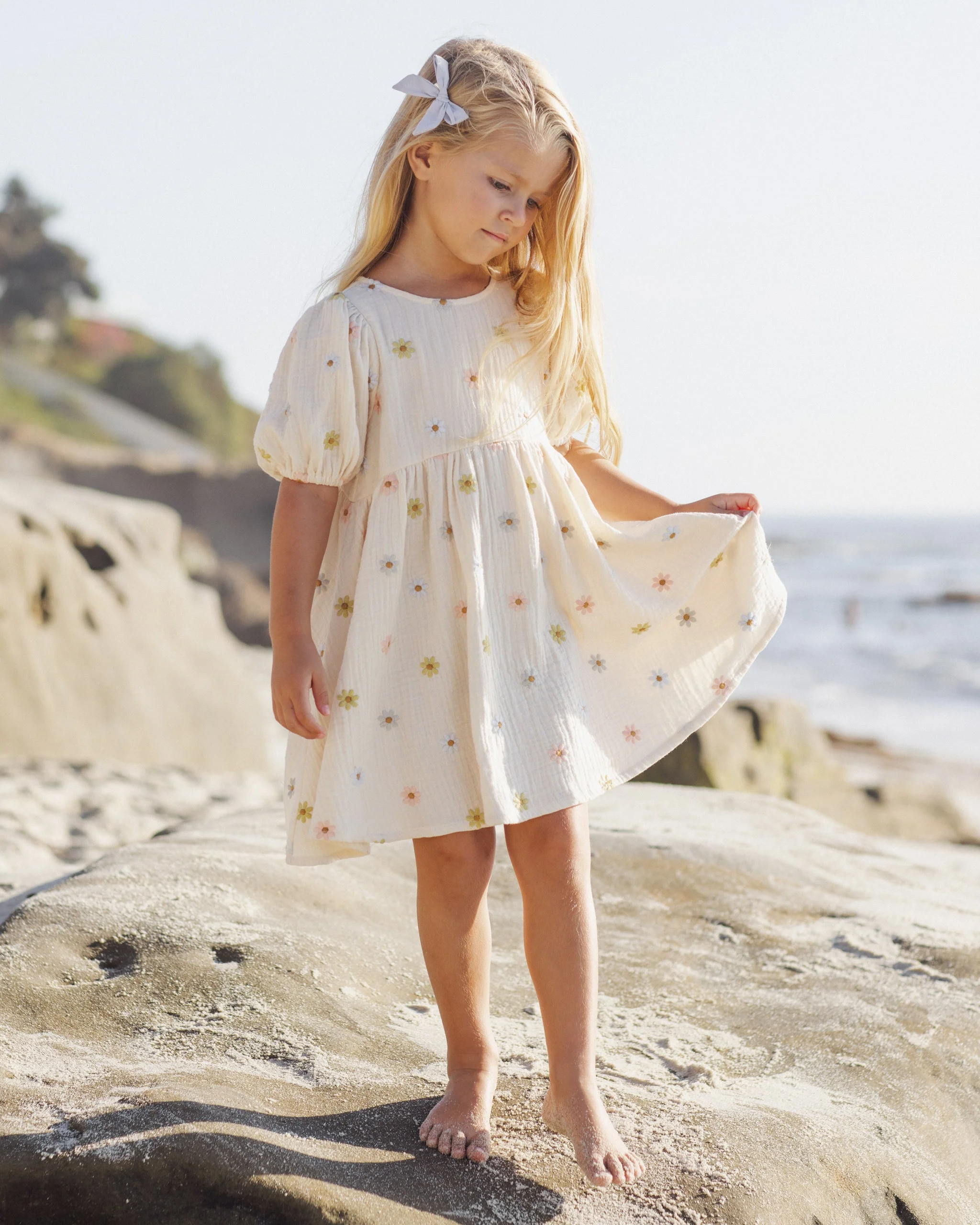 Marley Dress Embroidered Daisies - Image 4