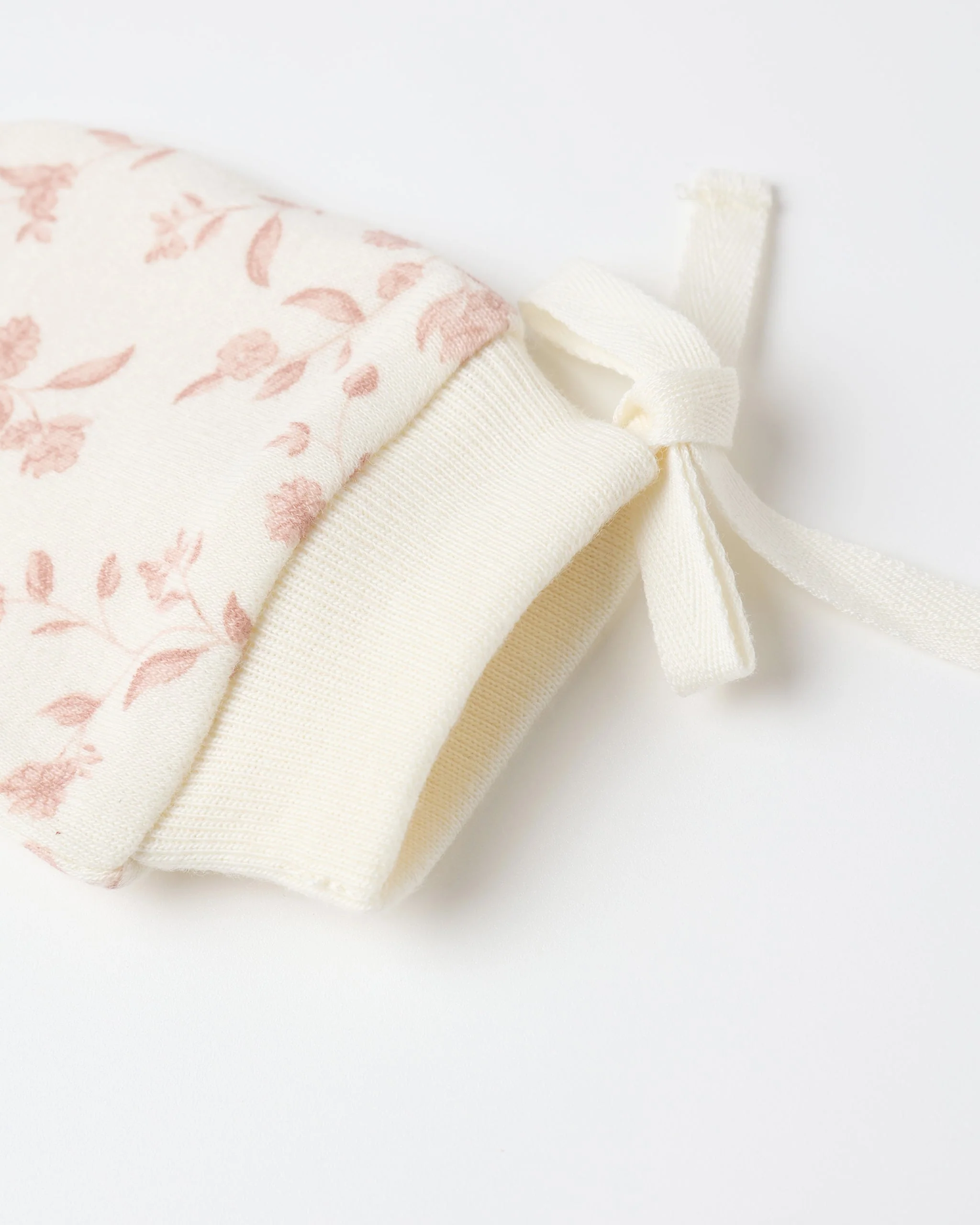 No Scratch Mittens, Set Of 2 || Rose, French Garden - Image 3