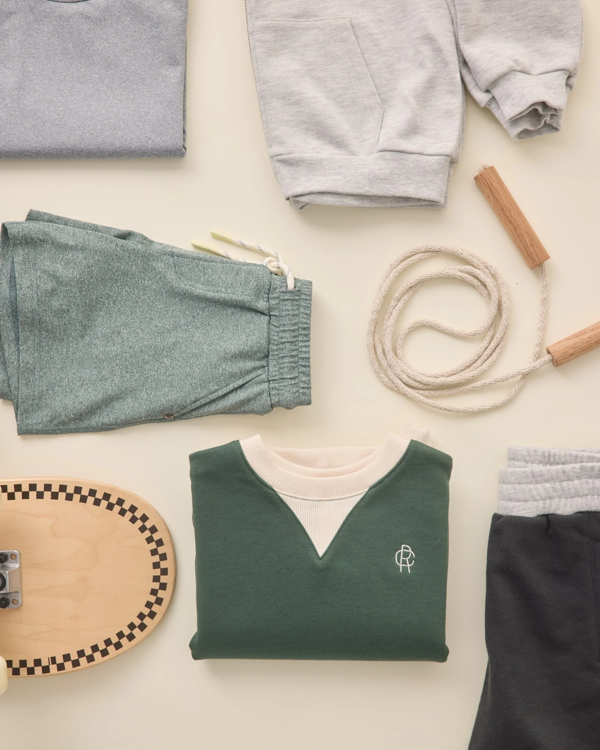 Oceanside Tech Short || Heathered Green - Image 4