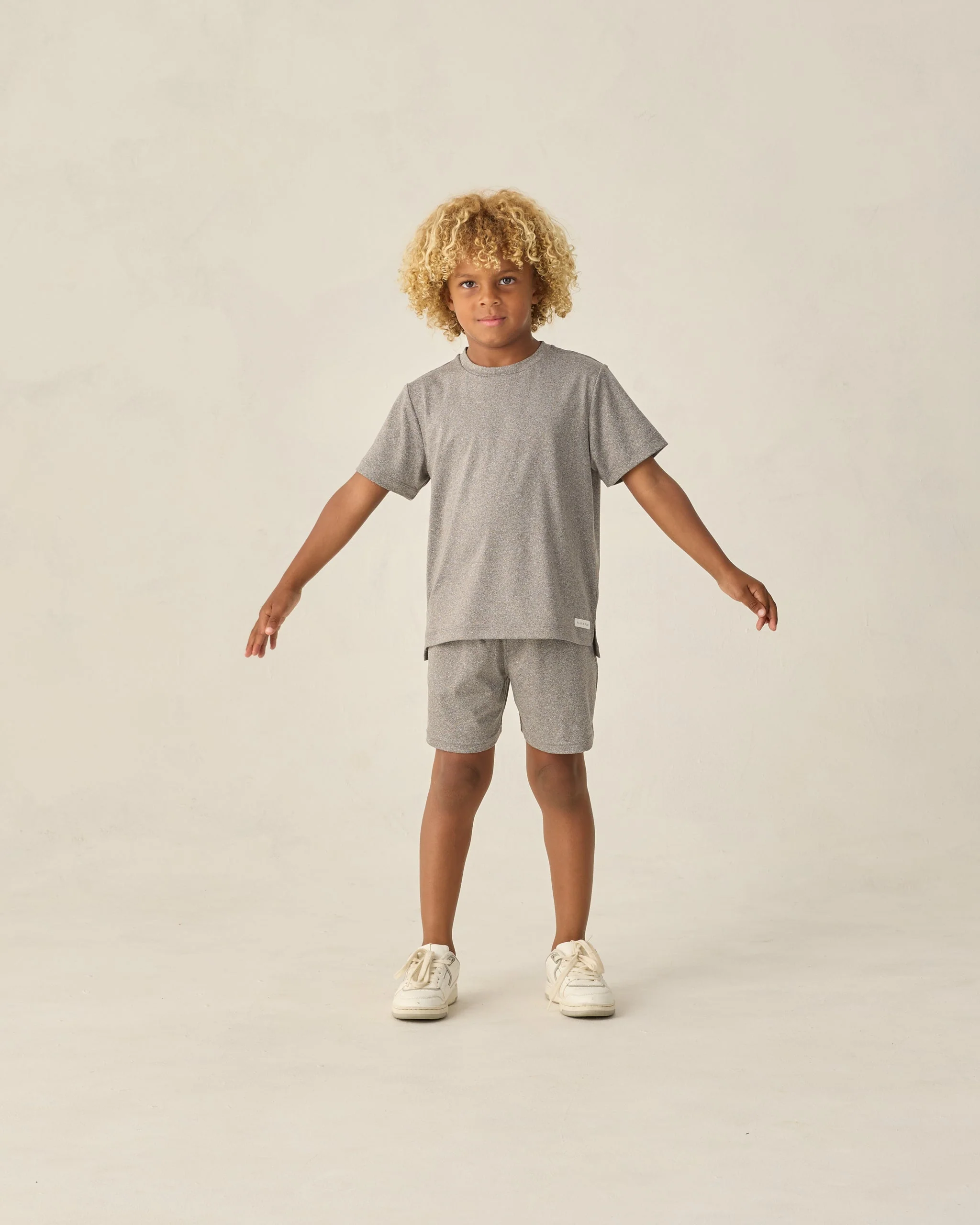 Oceanside Tech Short Heathered Grey - Image 4