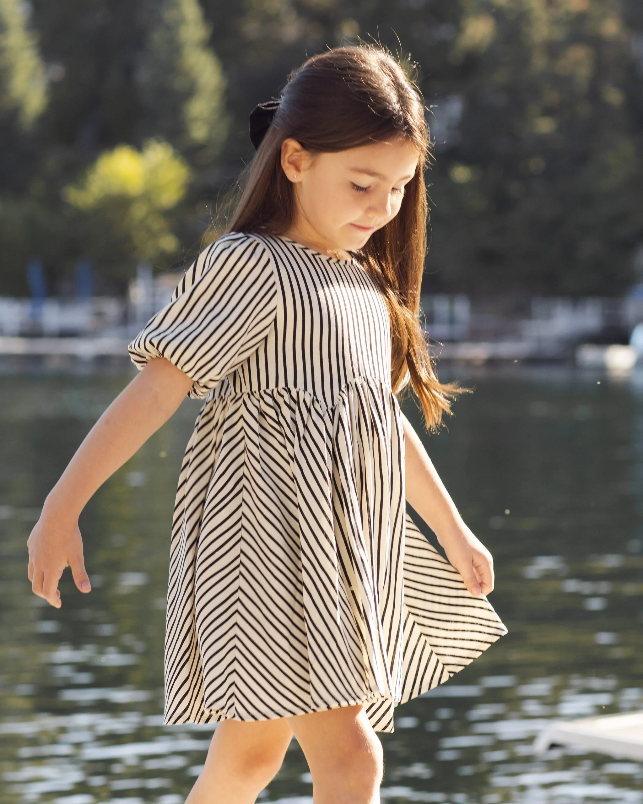 Oversized Bow Black - Image 4