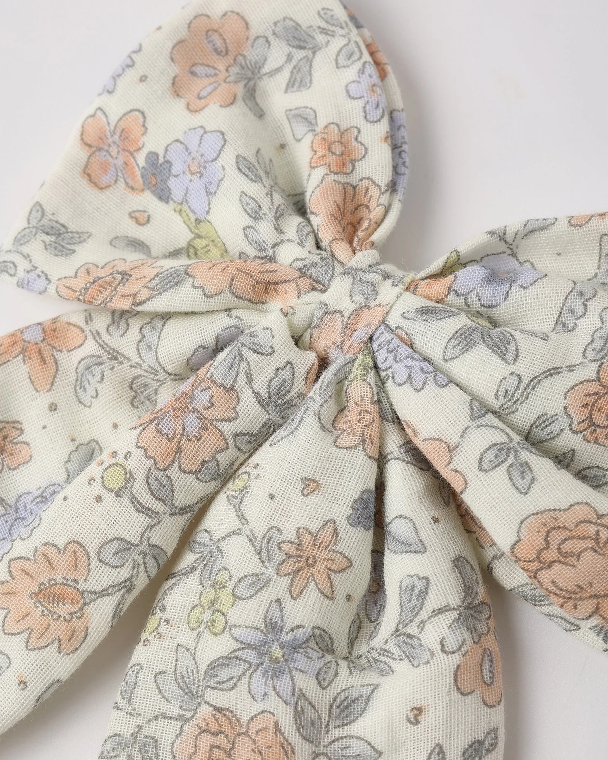 Oversized Bow Bloom - Image 6