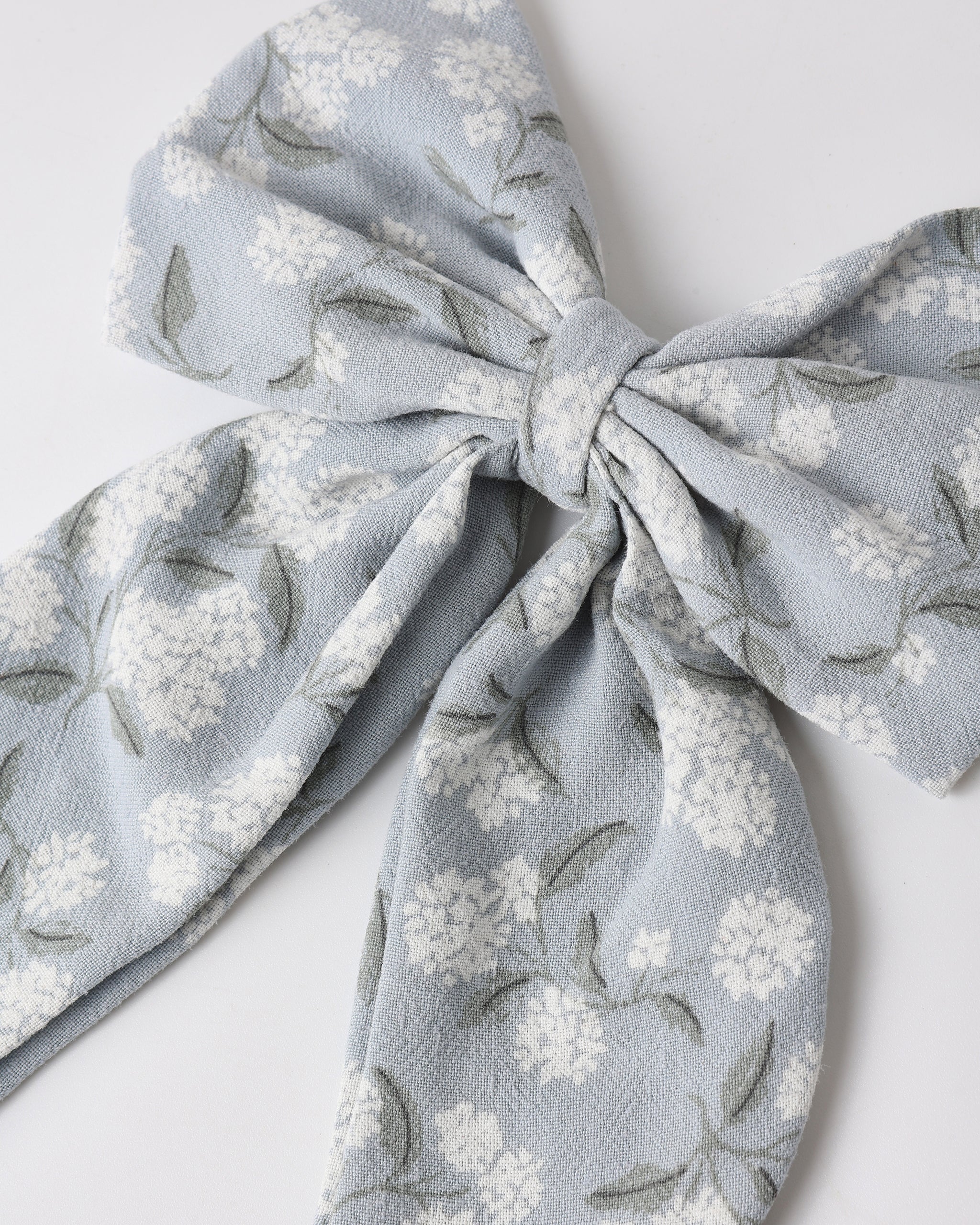 Oversized Bow Hydrangea - Image 4