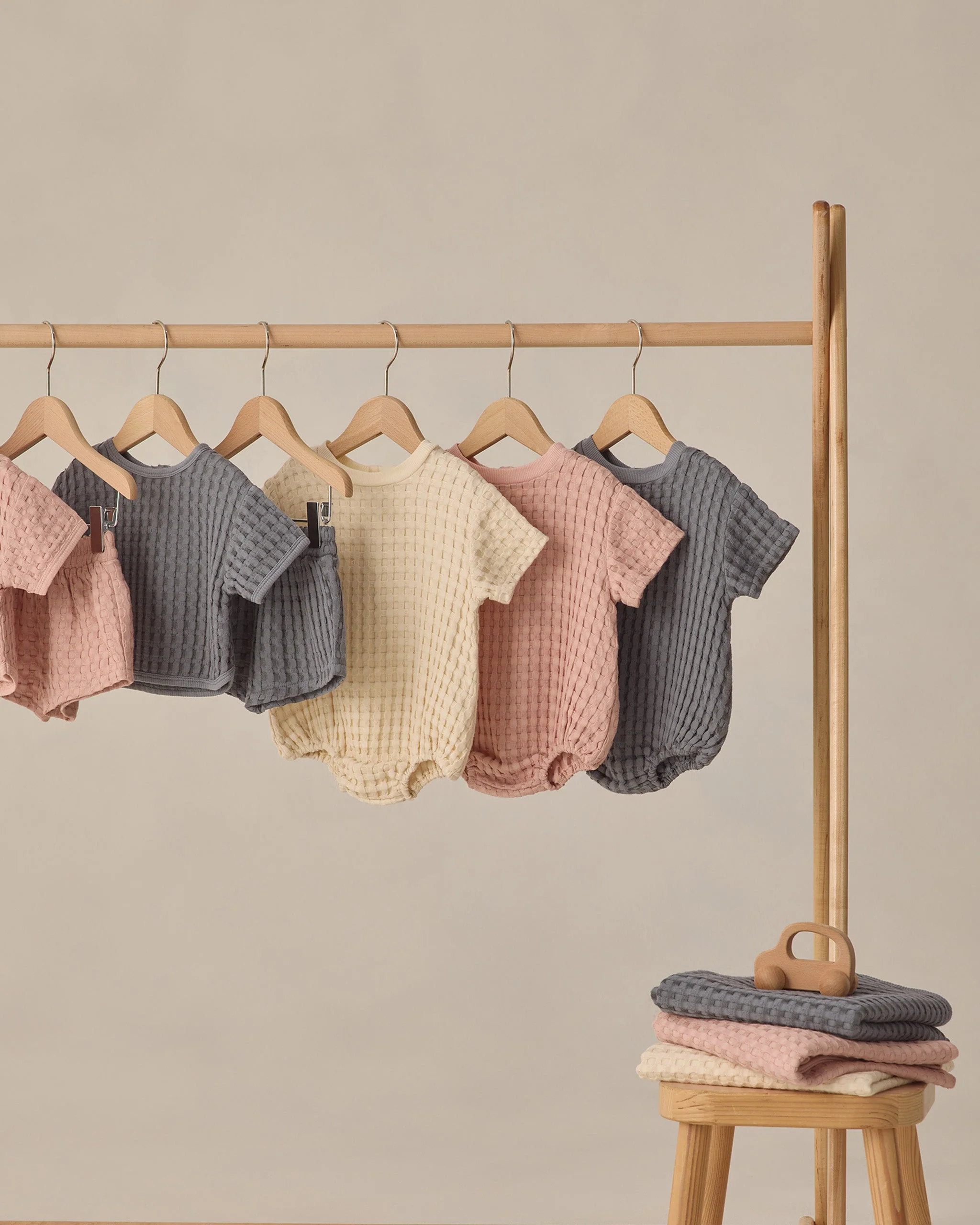 Relaxed Bubble Romper Blush - Image 5