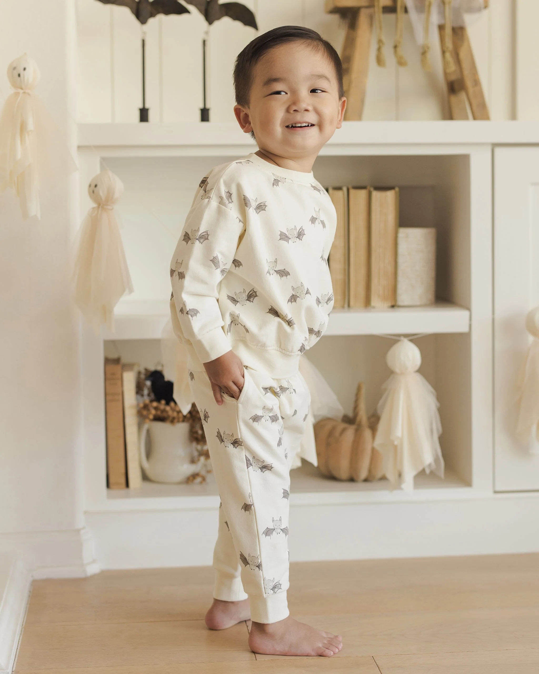 Relaxed Fleece Sweatpant || Bats - Image 3