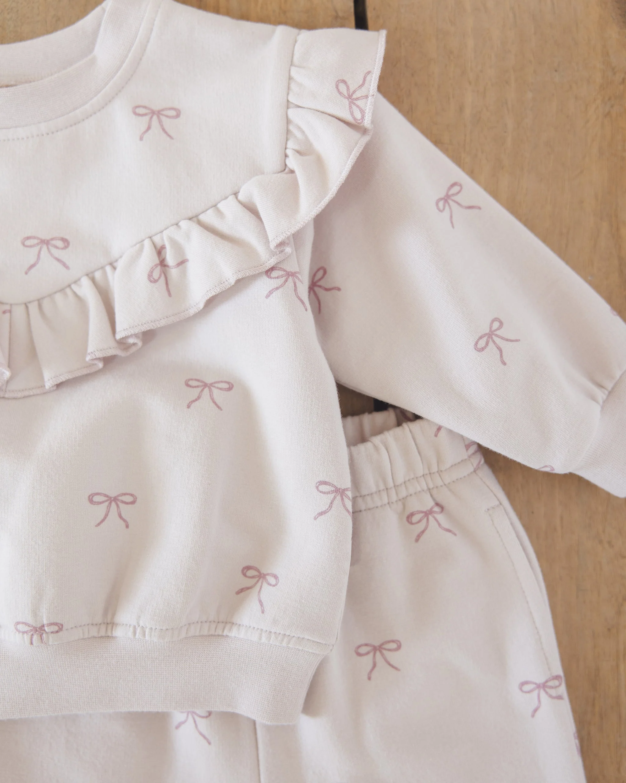 Relaxed Fleece Sweatpant || Bows - Image 2