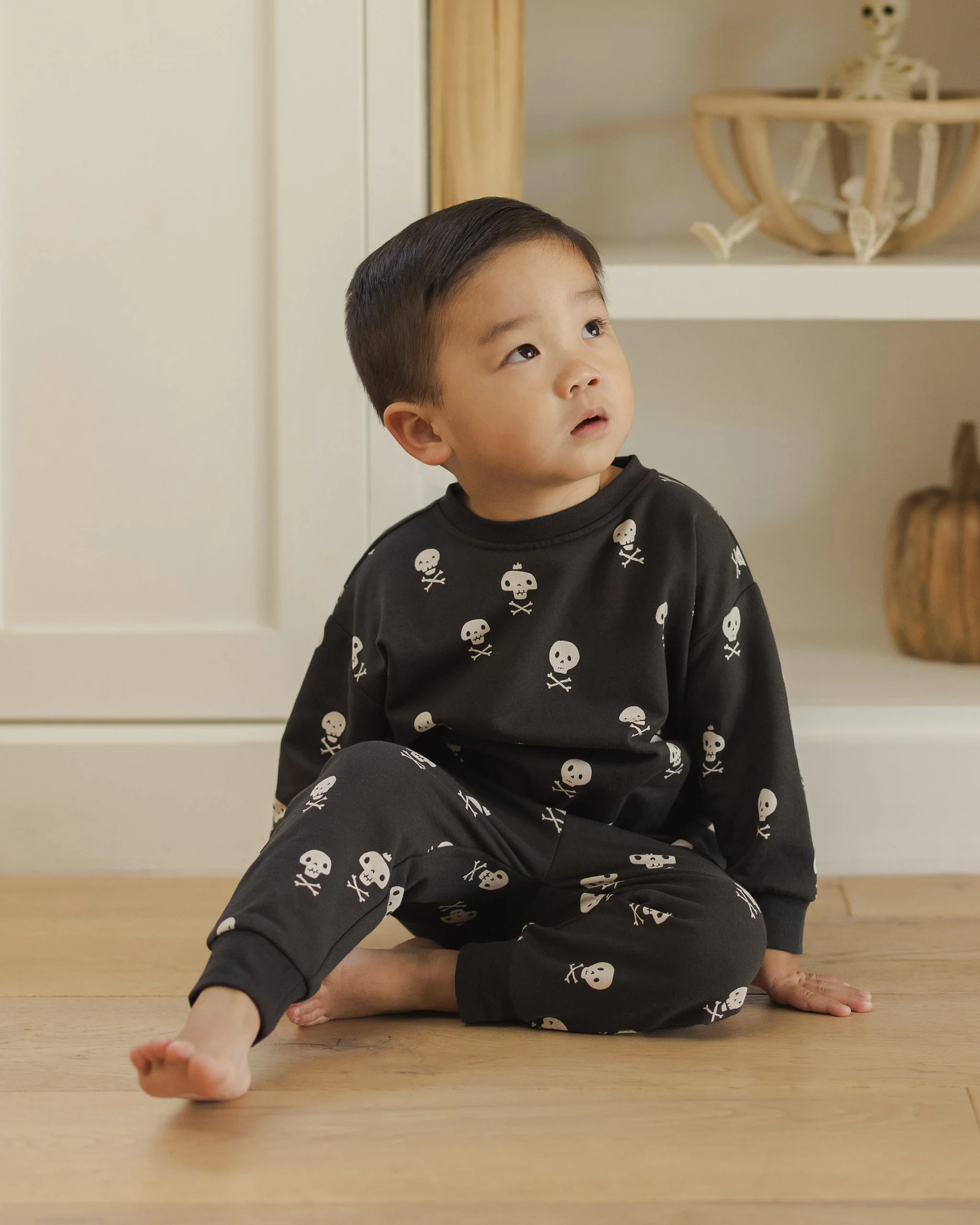 Relaxed Fleece Sweatshirt || Crossbones - Image 2