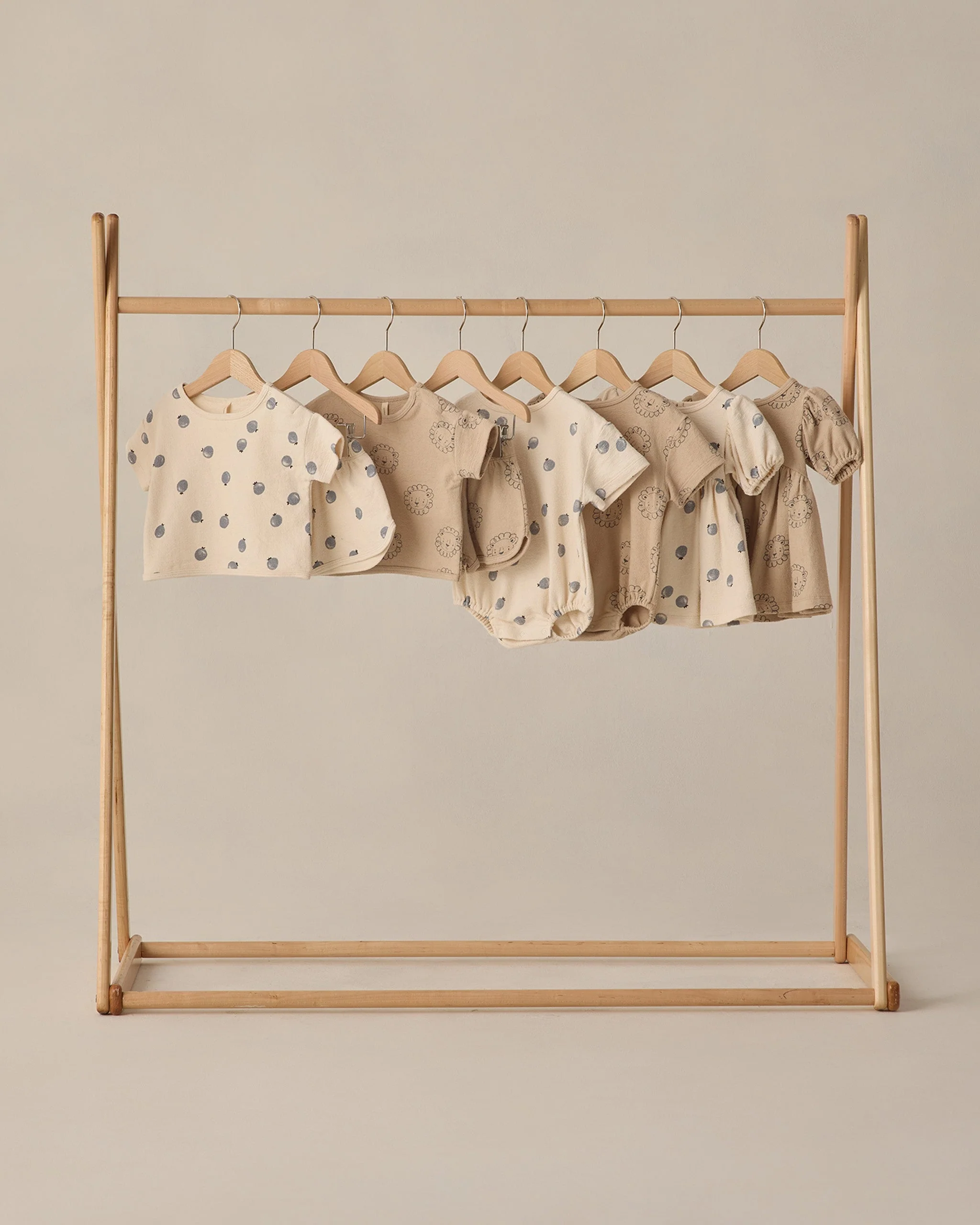 Relaxed Short Sleeve Bubble Romper Lion - Image 5