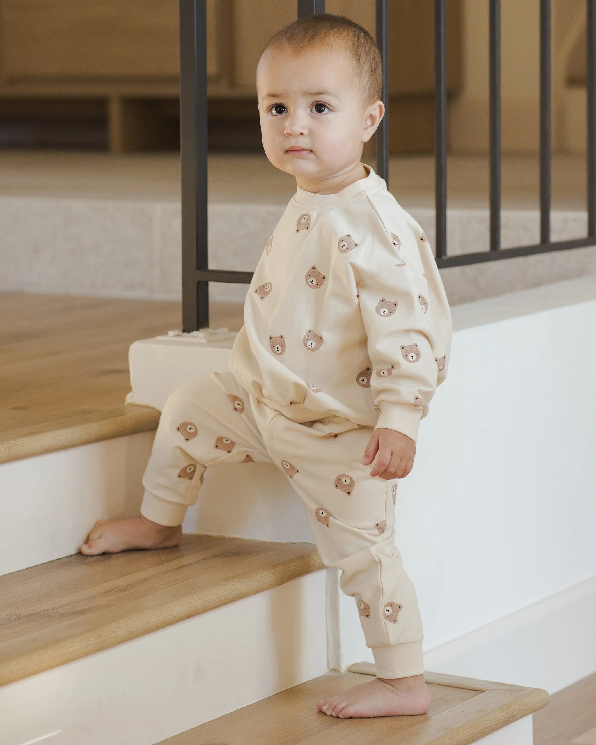 Relaxed Sweatshirt || Brown Bear - Image 4