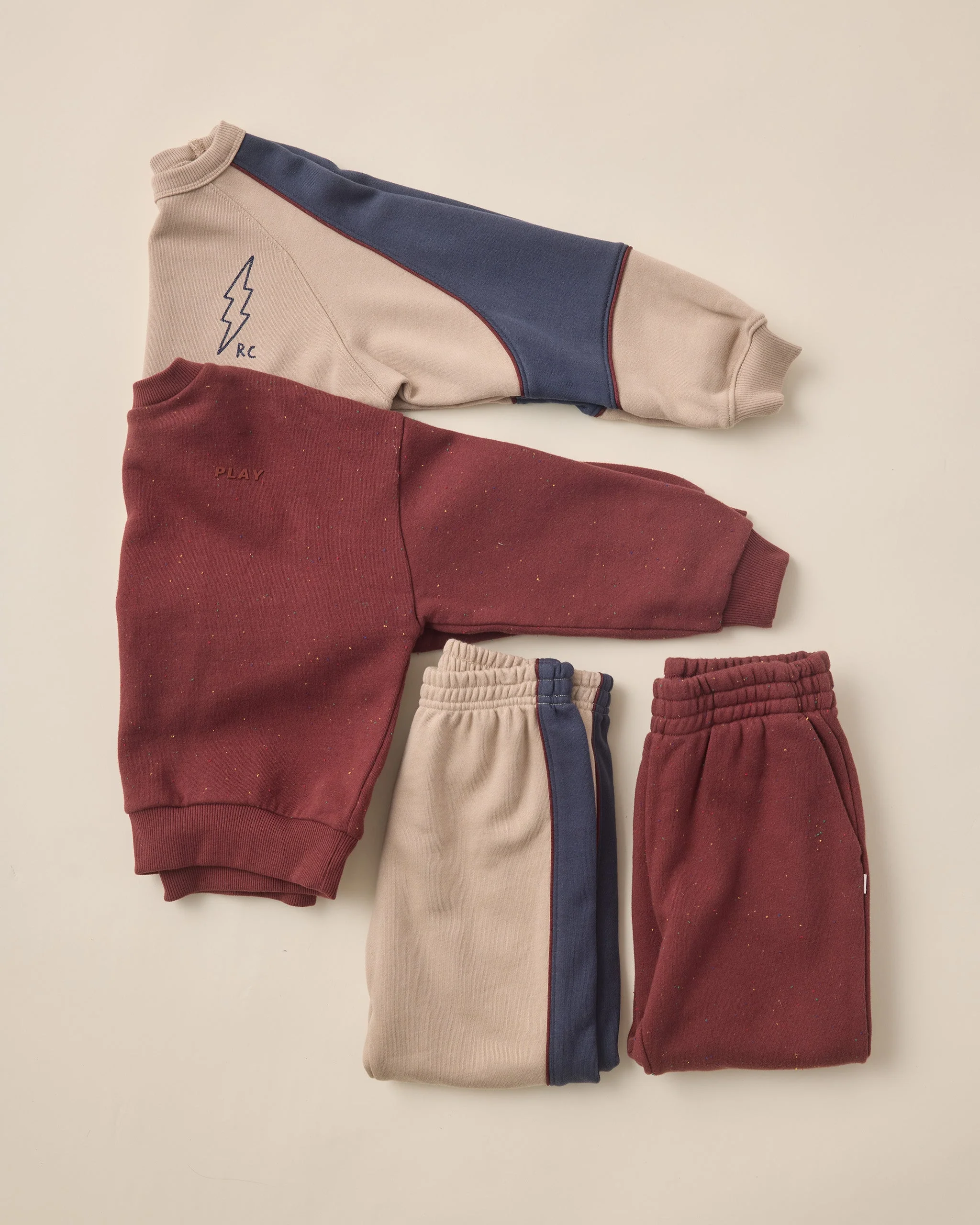 Relaxed Sweatshirt || Burgundy - Image 4