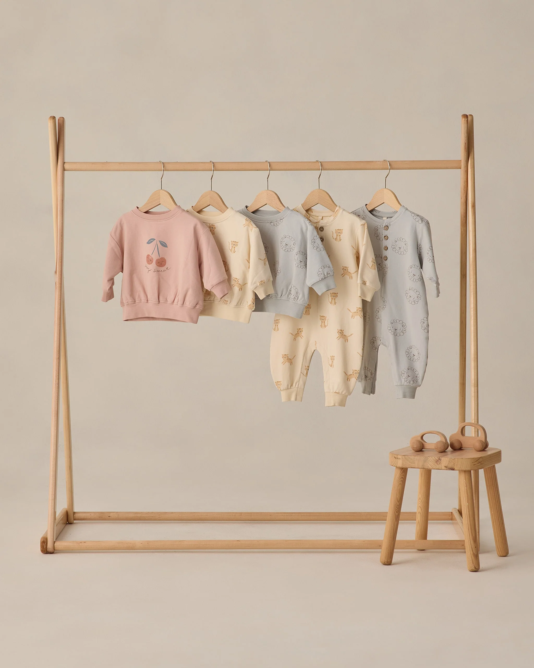 Relaxed Sweatshirt Cherry - Image 3