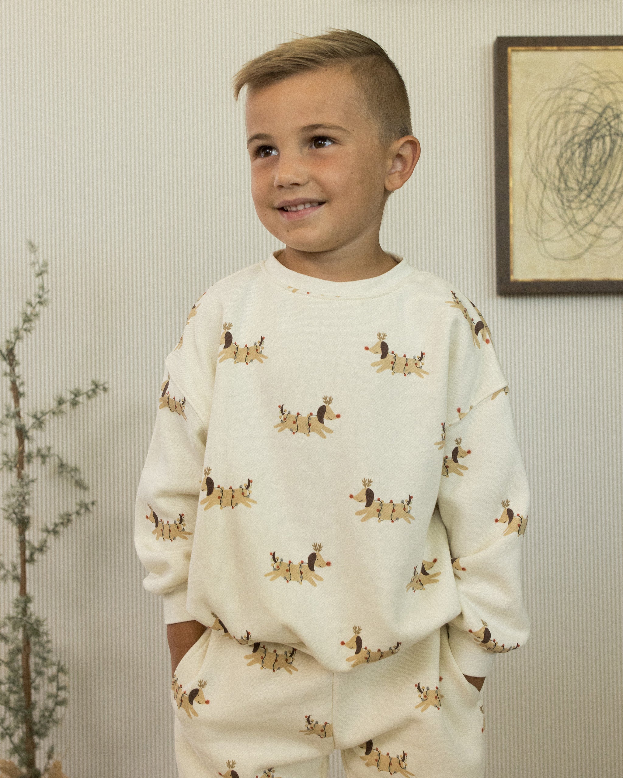 Relaxed Sweatshirt || Christmas Dogs - Image 3