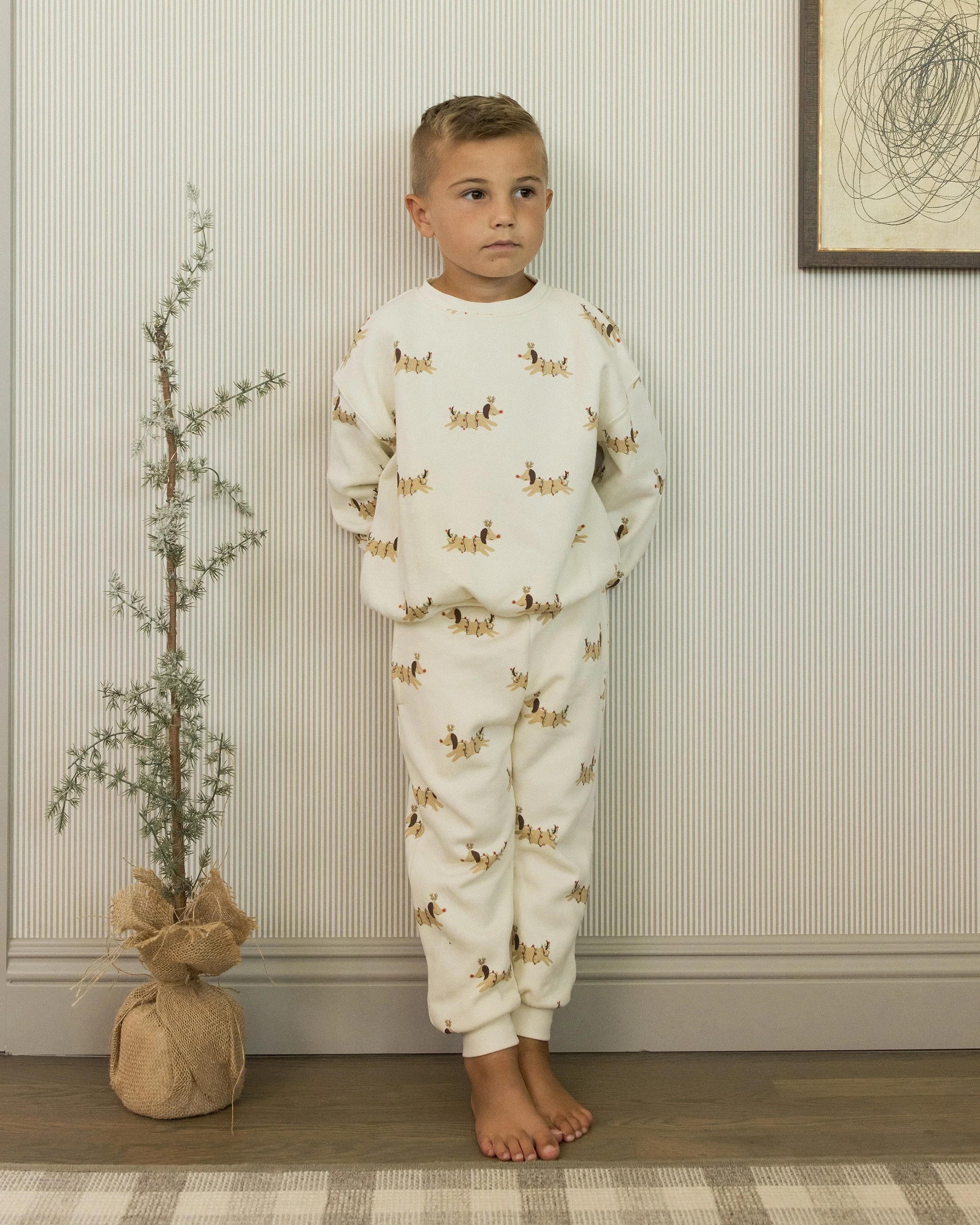 Relaxed Sweatshirt || Christmas Dogs - Image 5