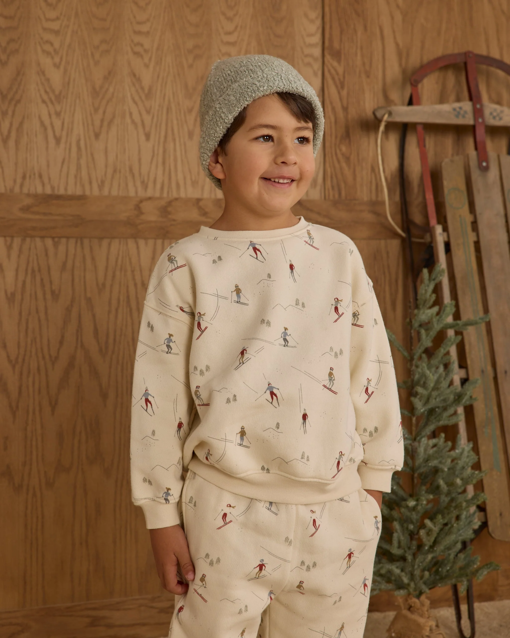Relaxed Sweatshirt || Skiers - Image 4