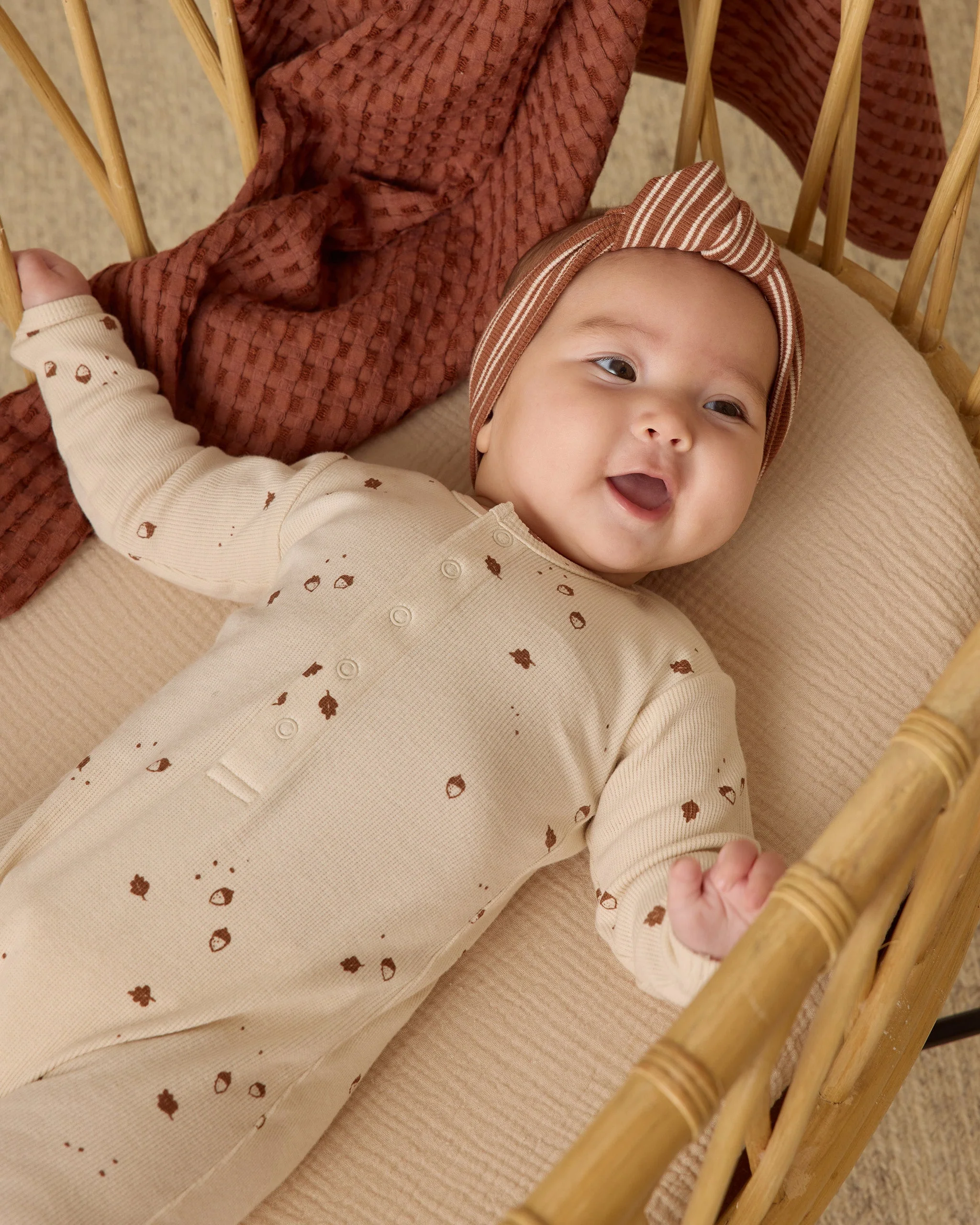 Ribbed Baby Jumpsuit || Acorns - Image 3