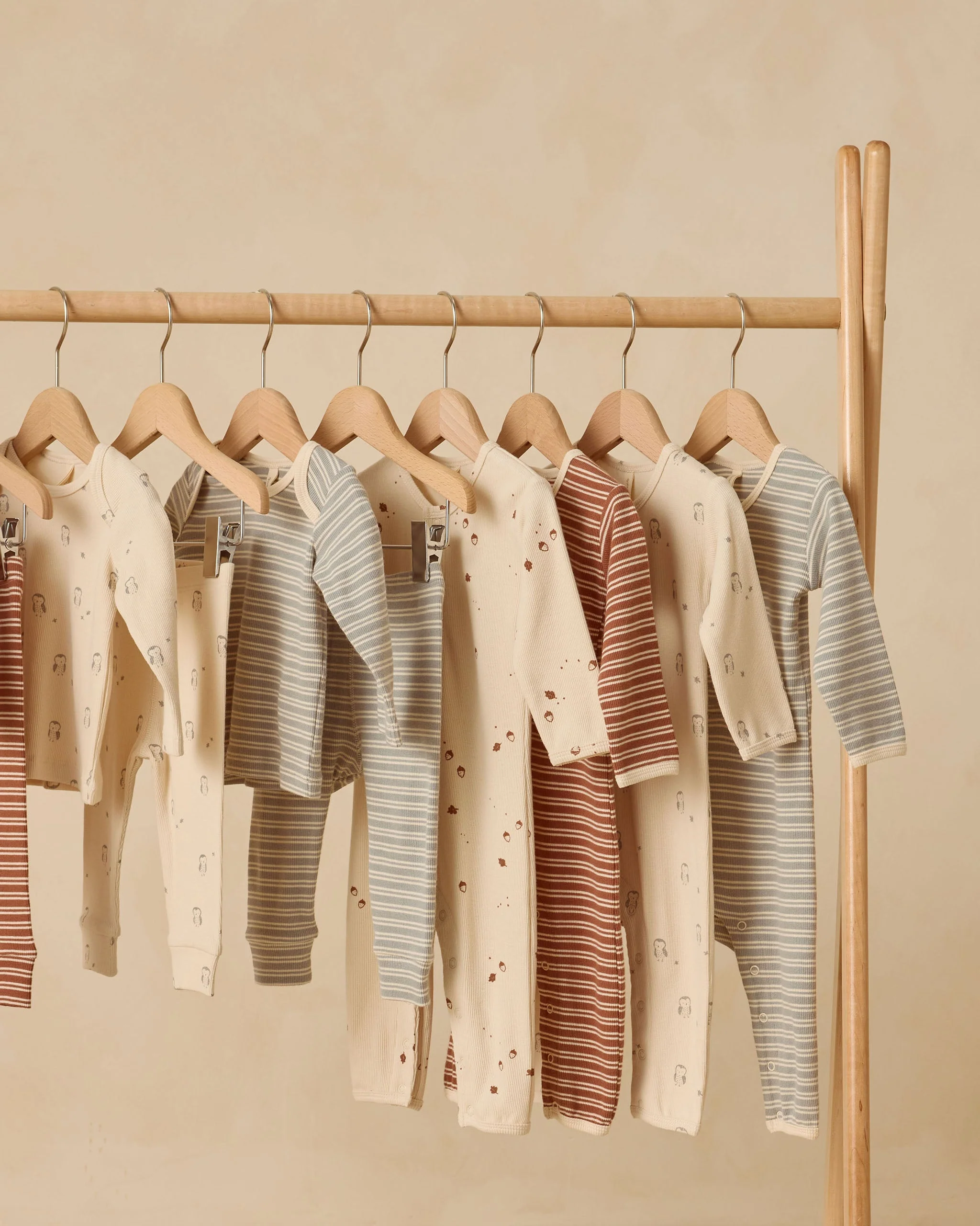 Ribbed Baby Jumpsuit || Acorns - Image 6