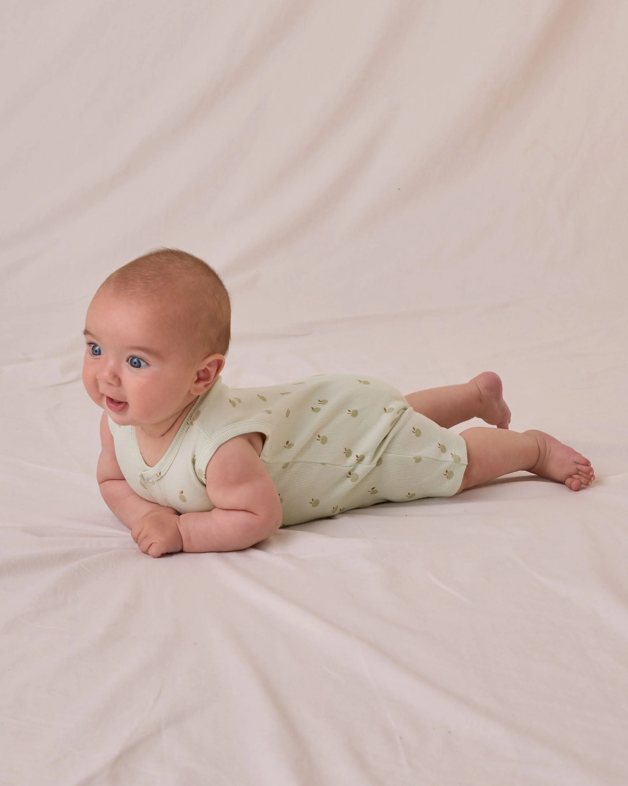 -Ribbed Henley Romper || Apples- - Image 3