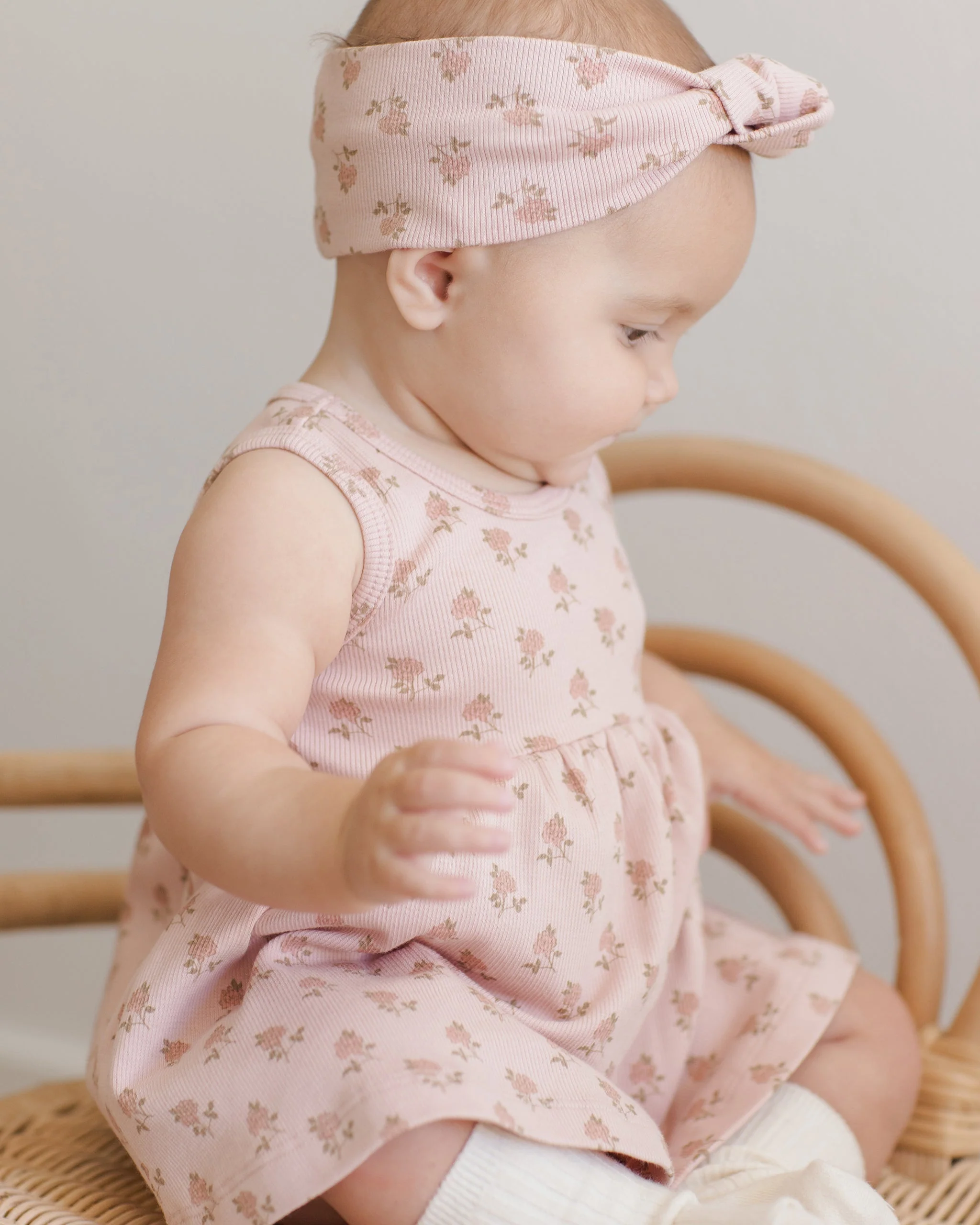 -Ribbed Knotted Headband || Roses- - Image 3