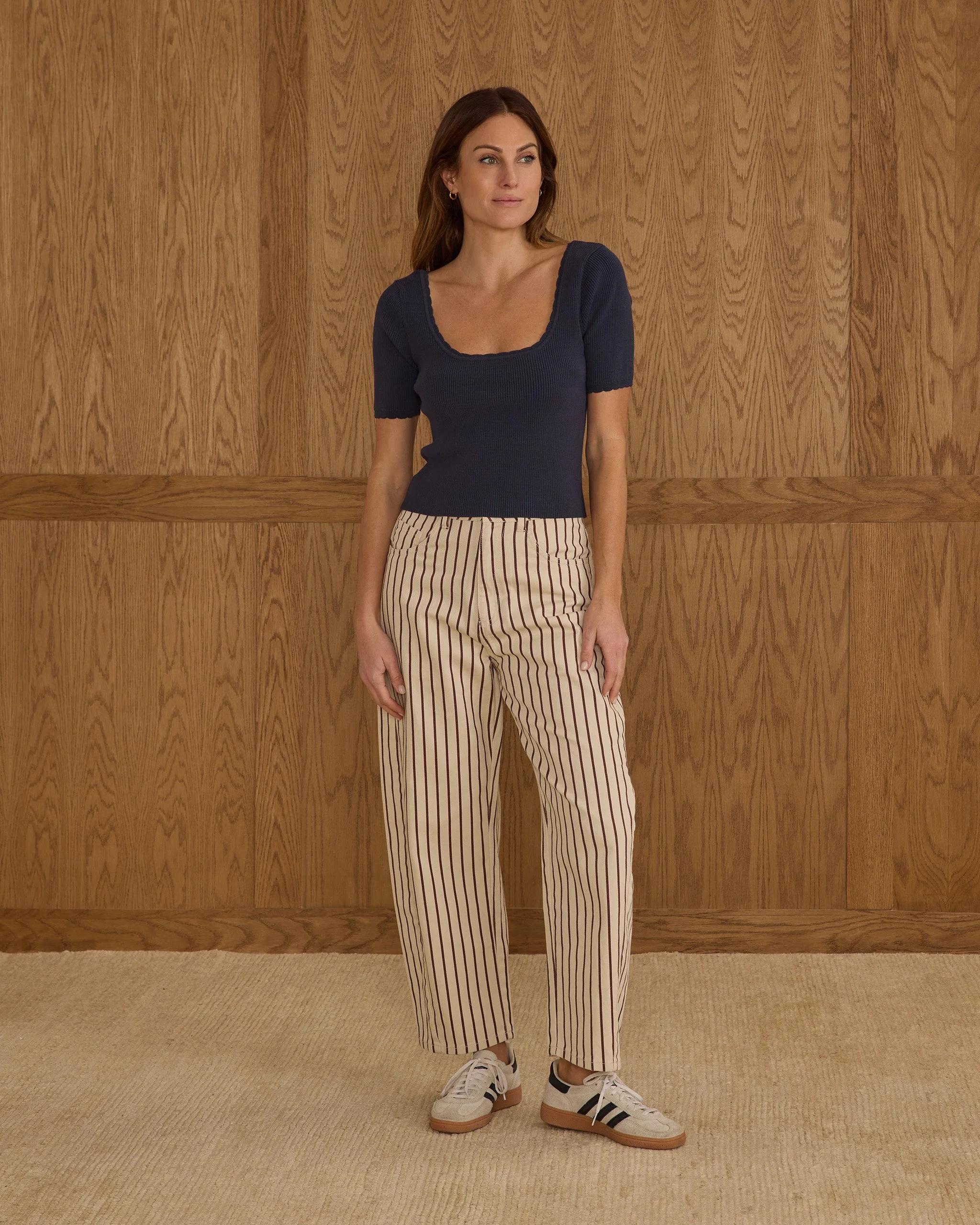 Scallop Tee | Navy - Image 4