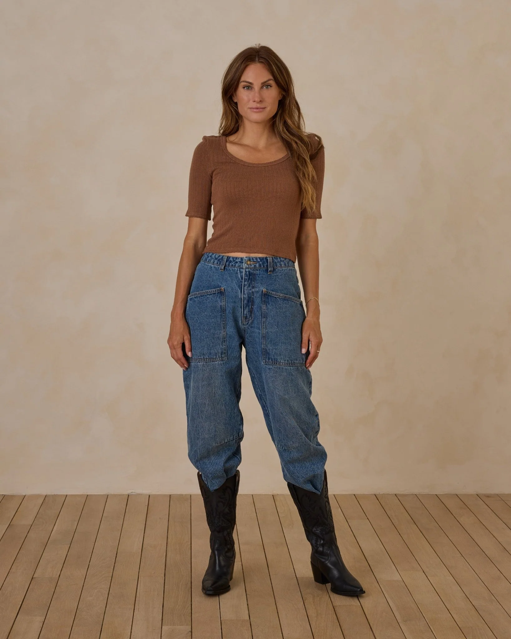 Scallop Tee | Saddle - Image 2
