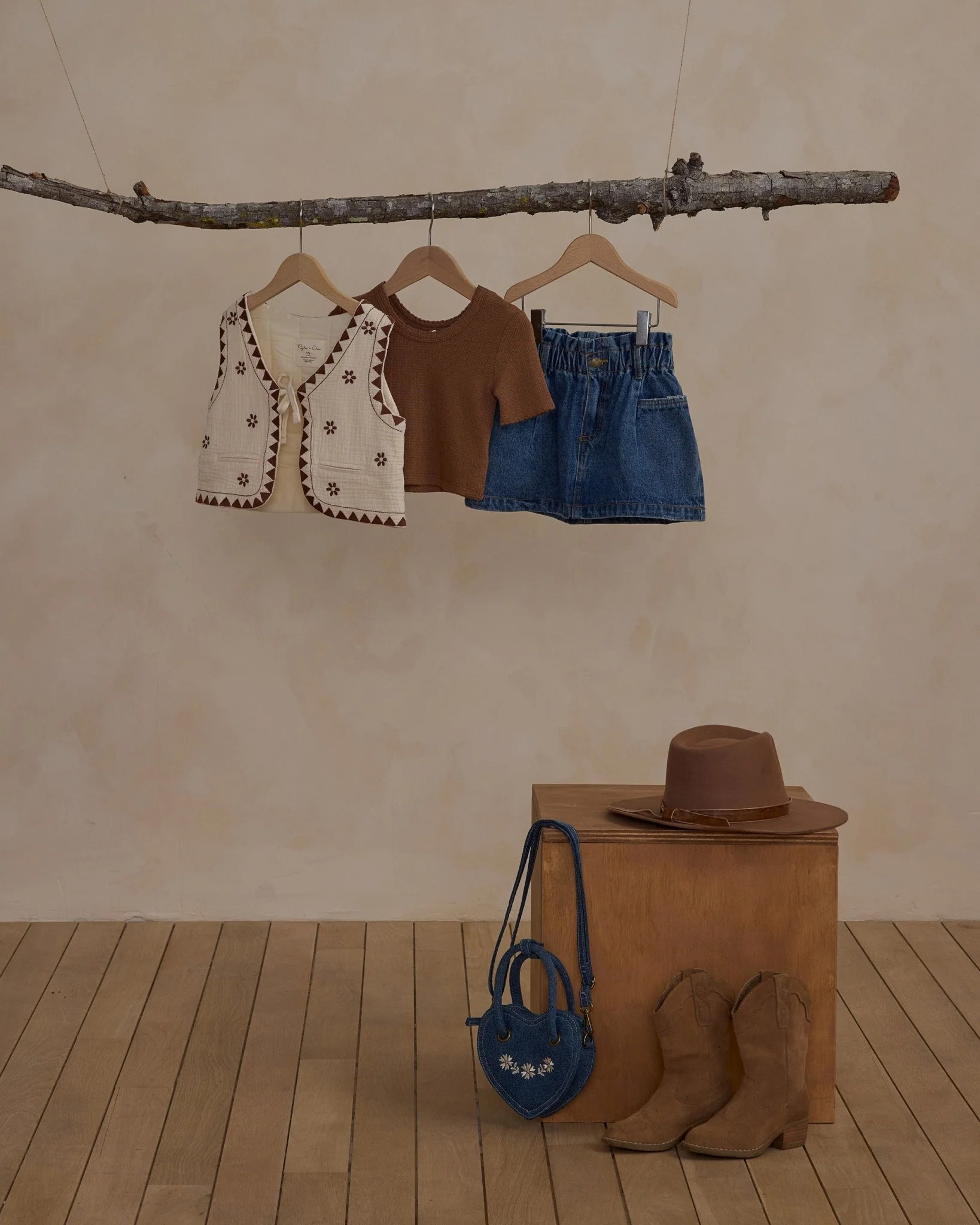 Scallop Tee || Saddle - Image 3