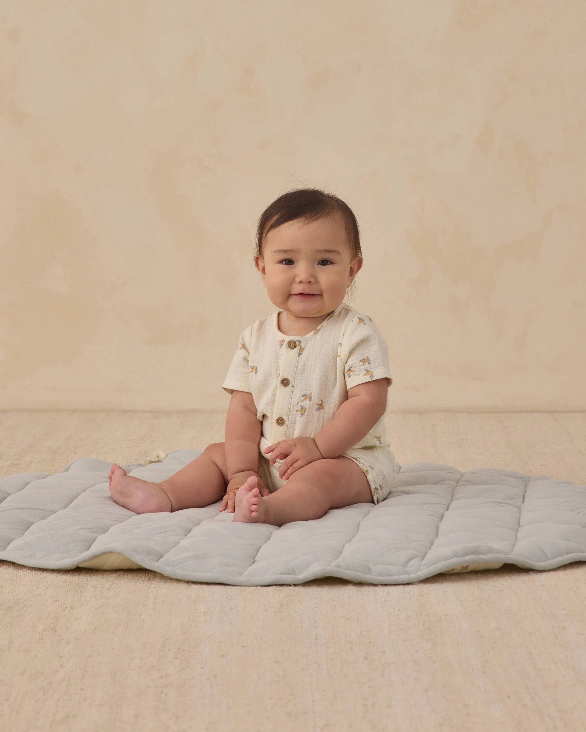 Short Sleeve Woven Romper Birds - Image 2